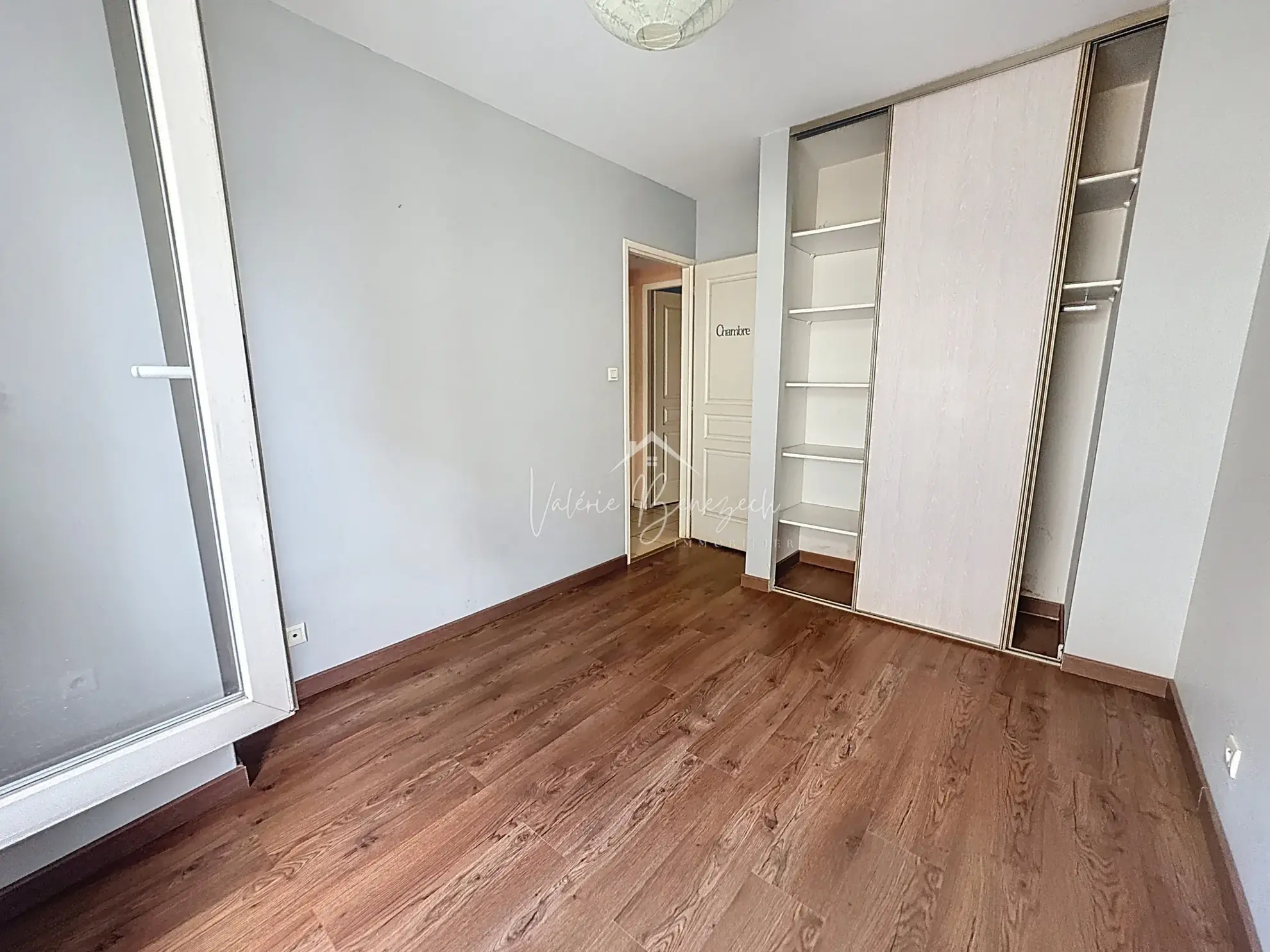 Appartement traversant T3 avec terrasse à Saint-Affrique — Quartier de la gare 