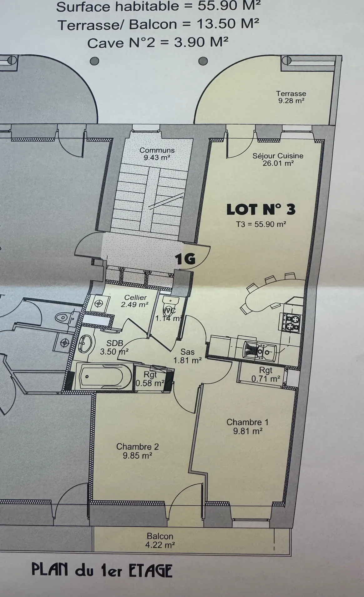 Appartement traversant T3 avec terrasse à Saint-Affrique — Quartier de la gare 