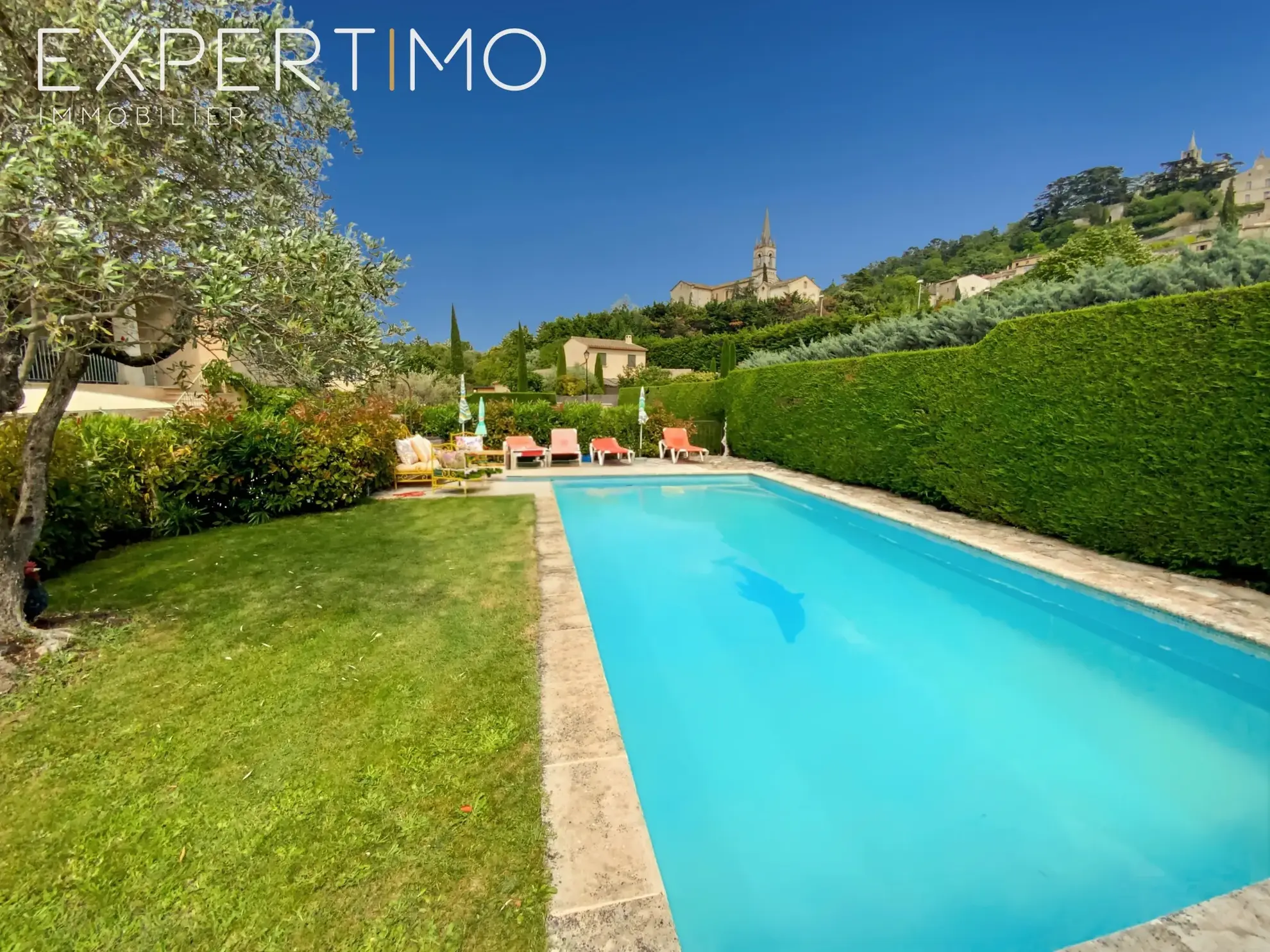 Studio avec Piscine et Vue sur Bonnieux – Investissement ou Résidence dans le Luberon 