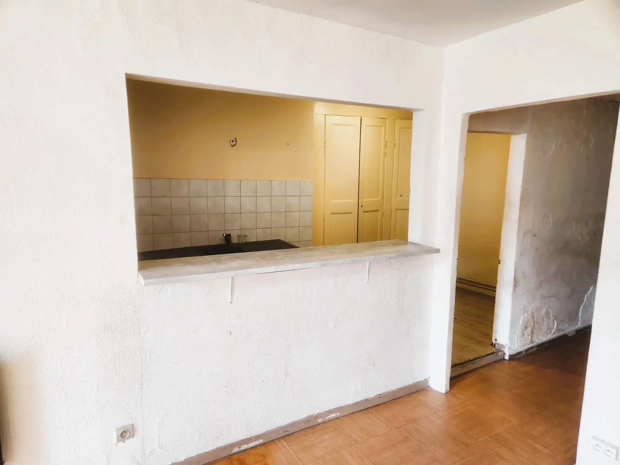 Appartement T2 à fort potentiel en centre-ville de Digne-les-Bains 