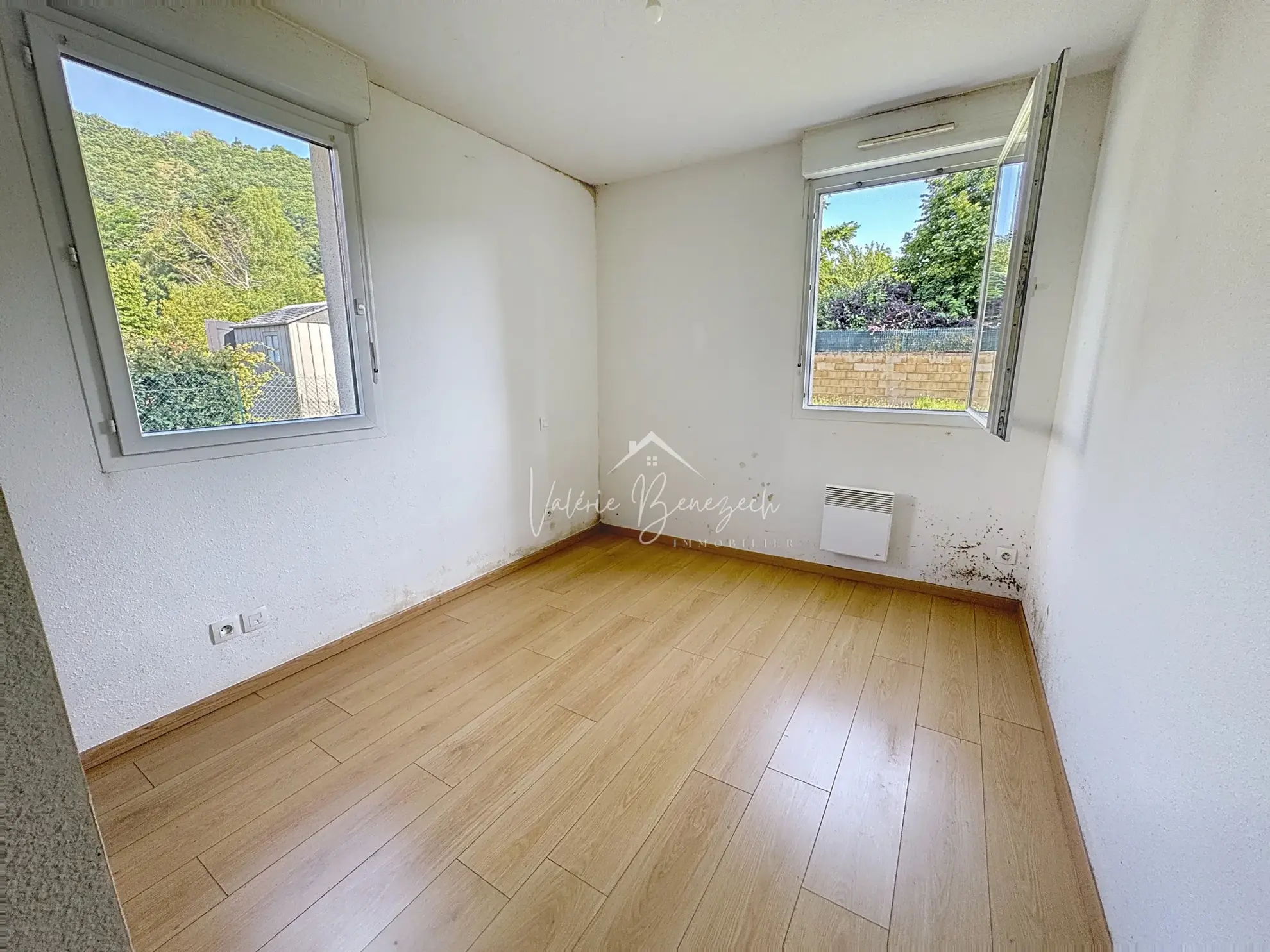 Appartement T3 avec terrasse, jardin et parking à Saint-Affrique 