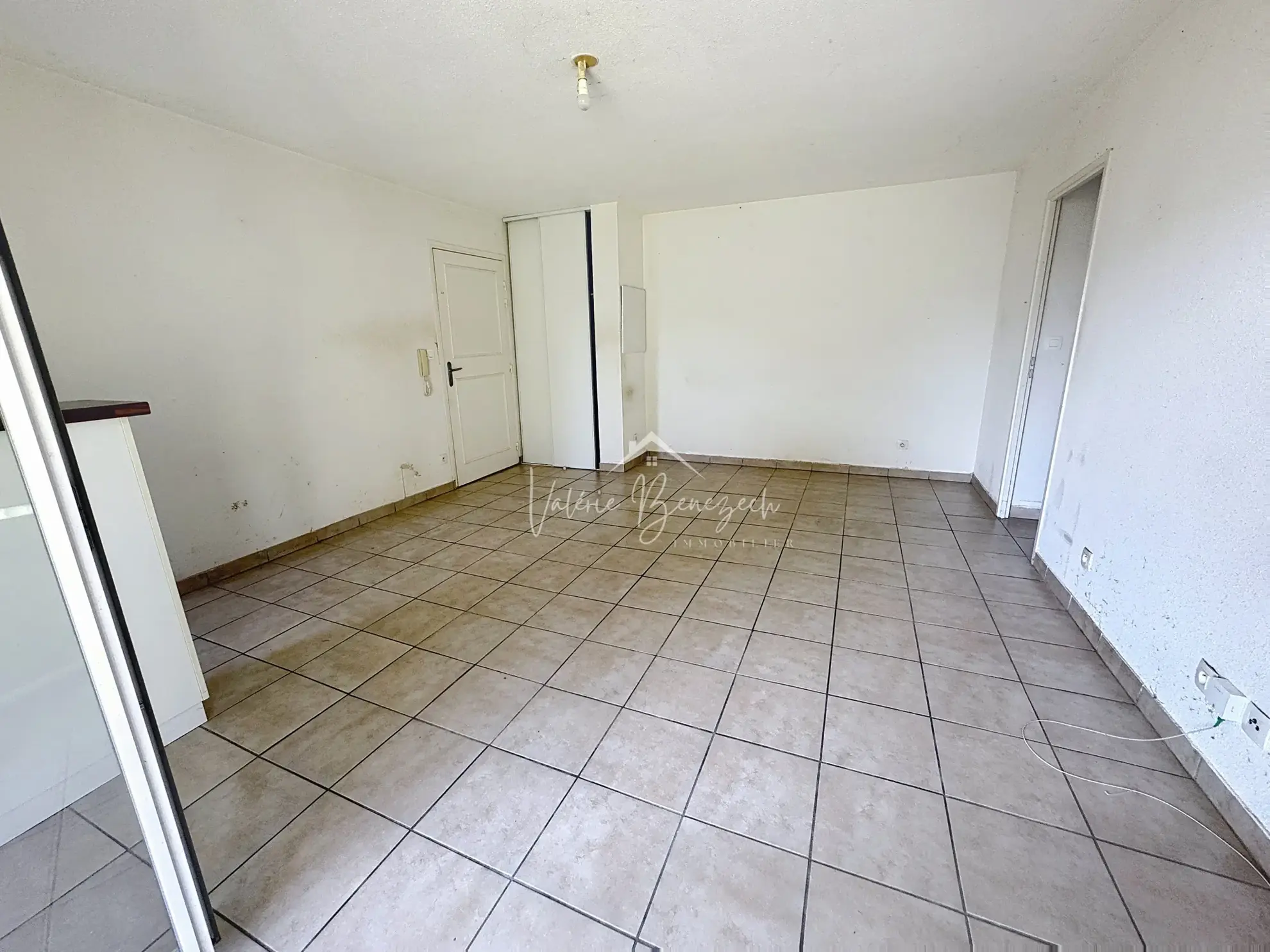 Appartement T3 avec terrasse, jardin et parking à Saint-Affrique 