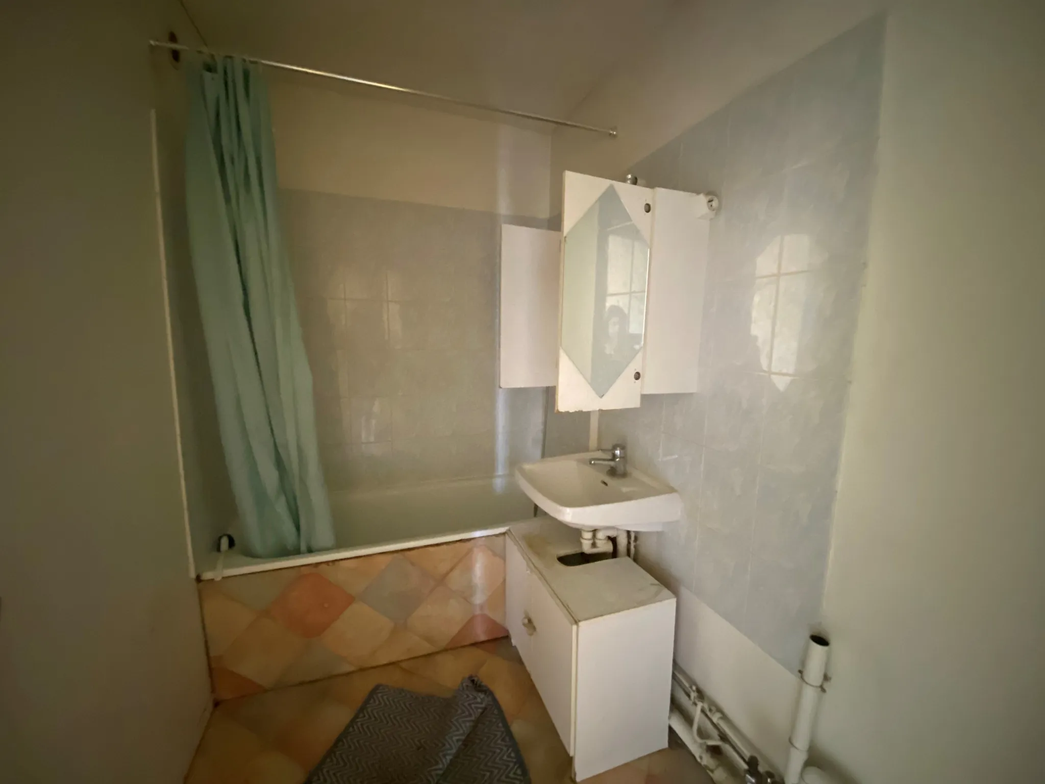 Appartement 4 pièces à vendre à Évry-Courcouronnes, 77 m² avec parking et cave 