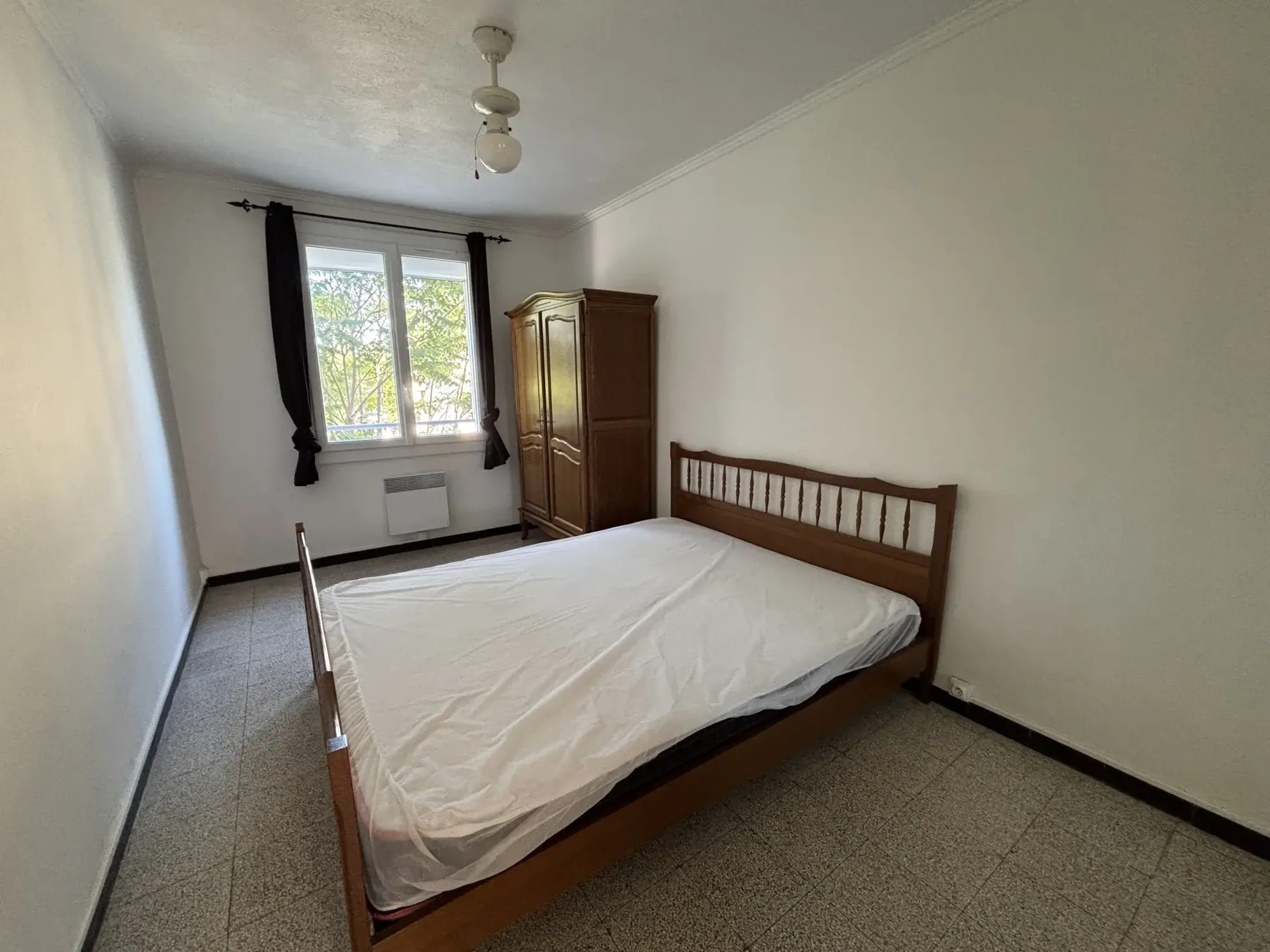 Appartement 3 pièces de 56,91 m² à Fréjus à 500m des plages 