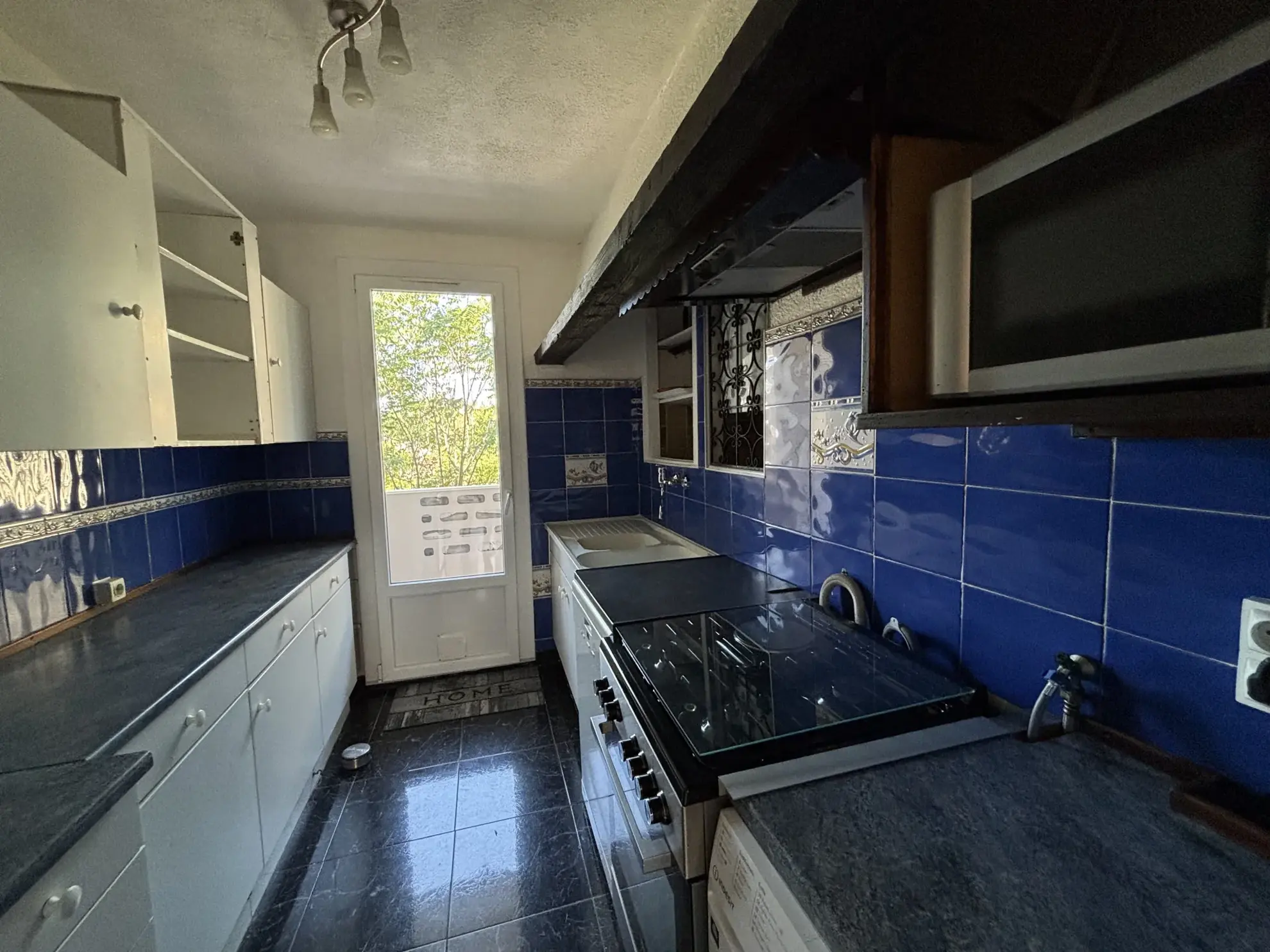 Appartement 3 pièces de 56,91 m² à Fréjus à 500m des plages 