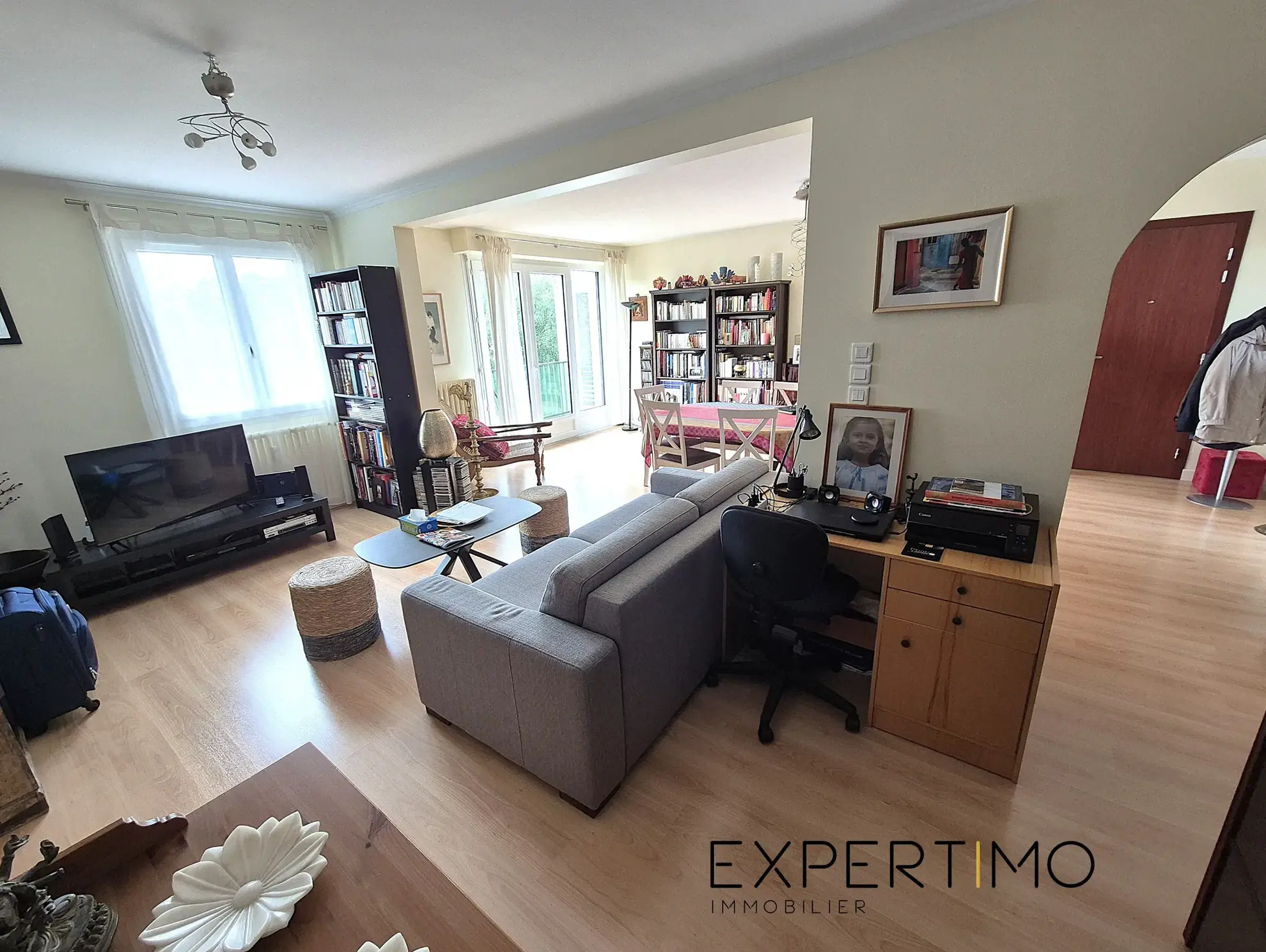 Appartement T5 lumineux de 91 m² avec cave et parking à Poitiers 