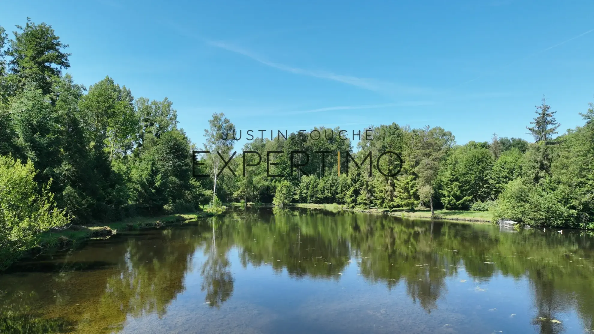 Terrain de loisir de 20 947 m² à Lombron avec étang, eau et électricité 