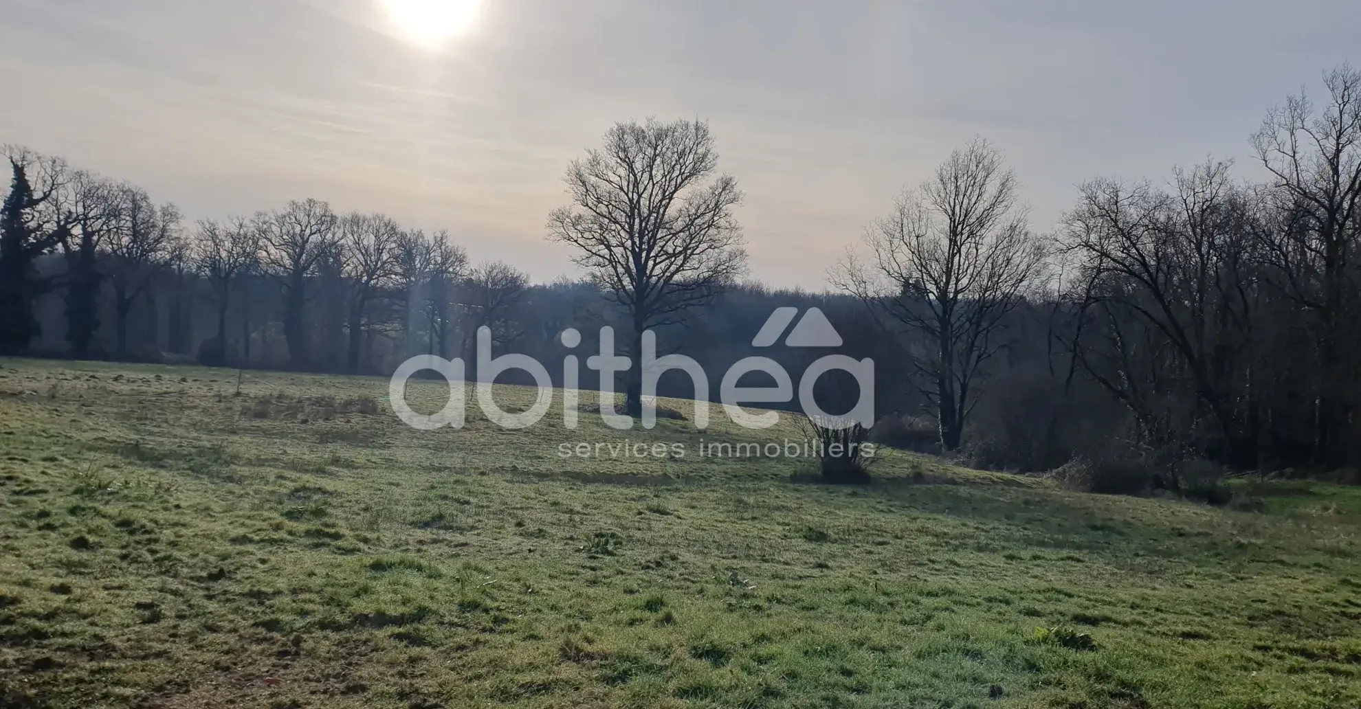 Maison de 125 m² avec jardin, garage et terrain à Roumazières (16270) 