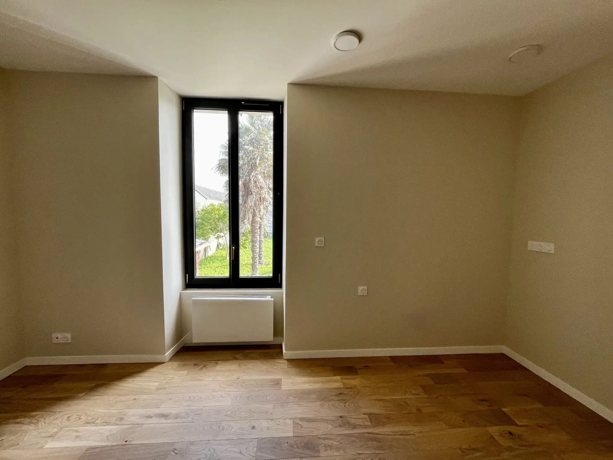 Appartement T3 rénové au cœur de Saint-Malo, proche gare et plage 