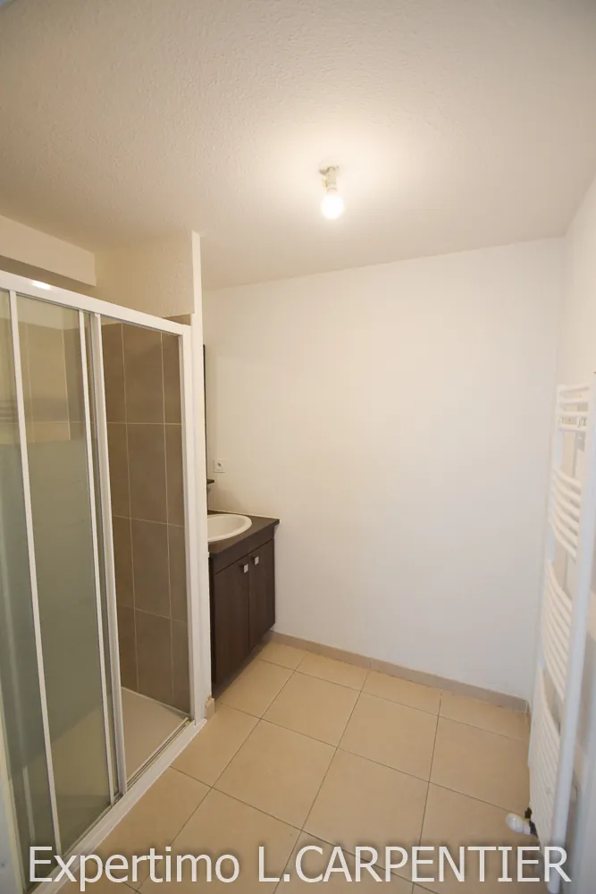 Appartement T2 à Frontignan avec terrasse et parking privé - Résidence sécurisée 