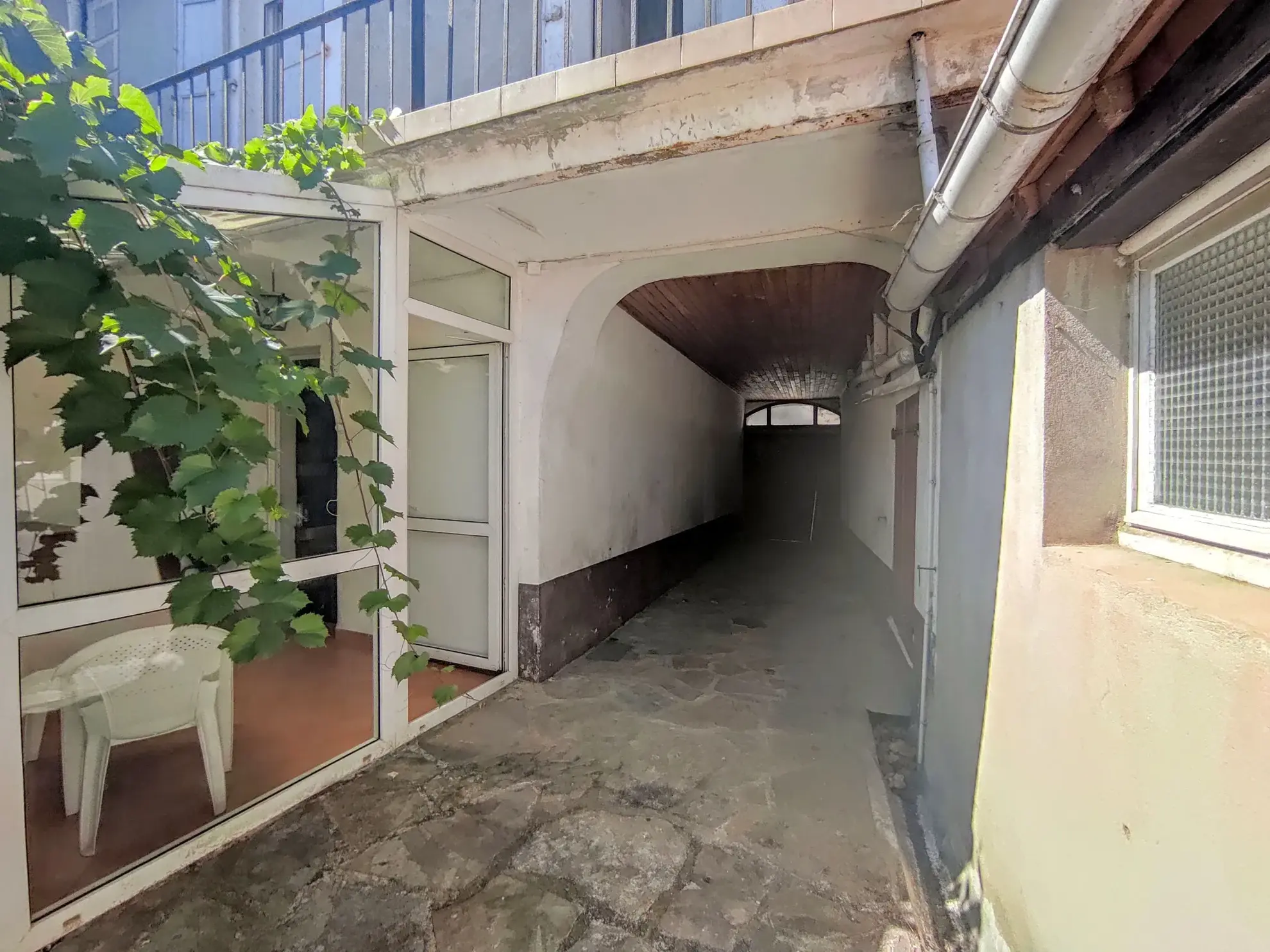 Ensemble immobilier mixte de 270 m² à Bessèges avec potentiel d’investissement