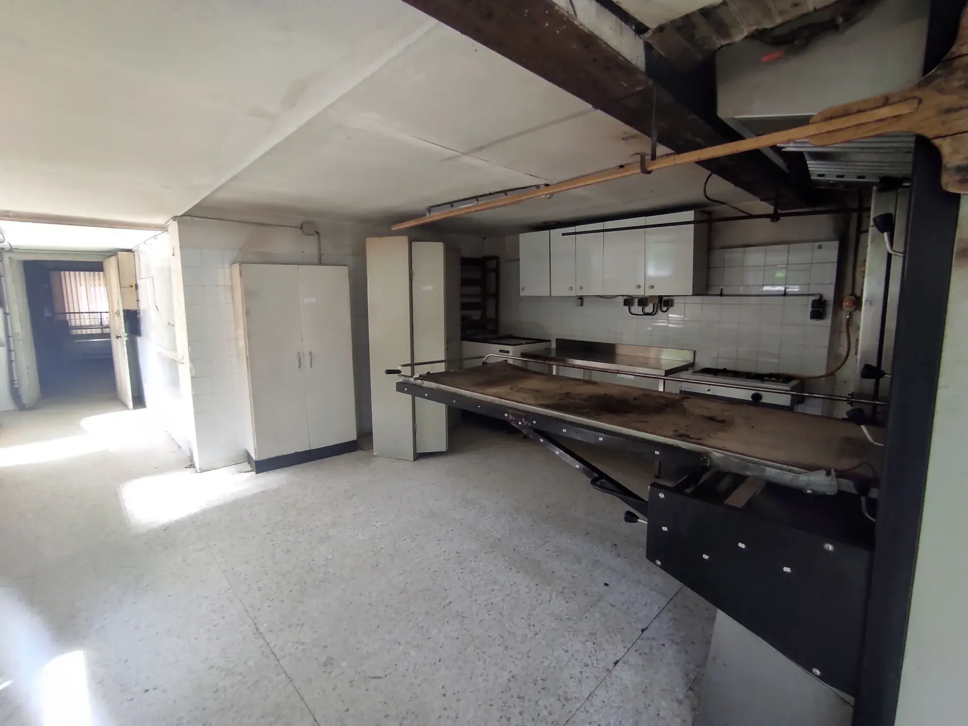 Ensemble immobilier mixte de 270 m² à Bessèges avec potentiel d’investissement 