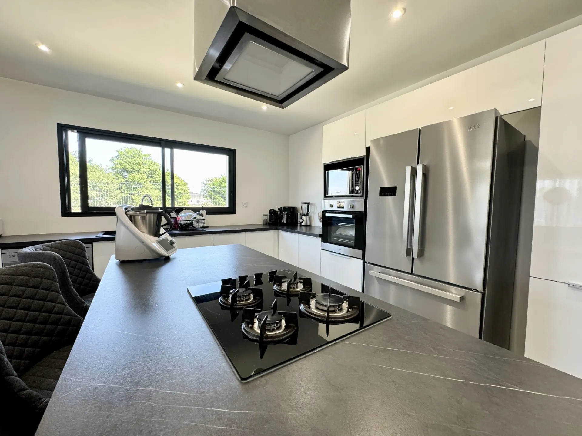 Maison familiale avec piscine à Montauban - 3 chambres, terrasse et jardin clos 