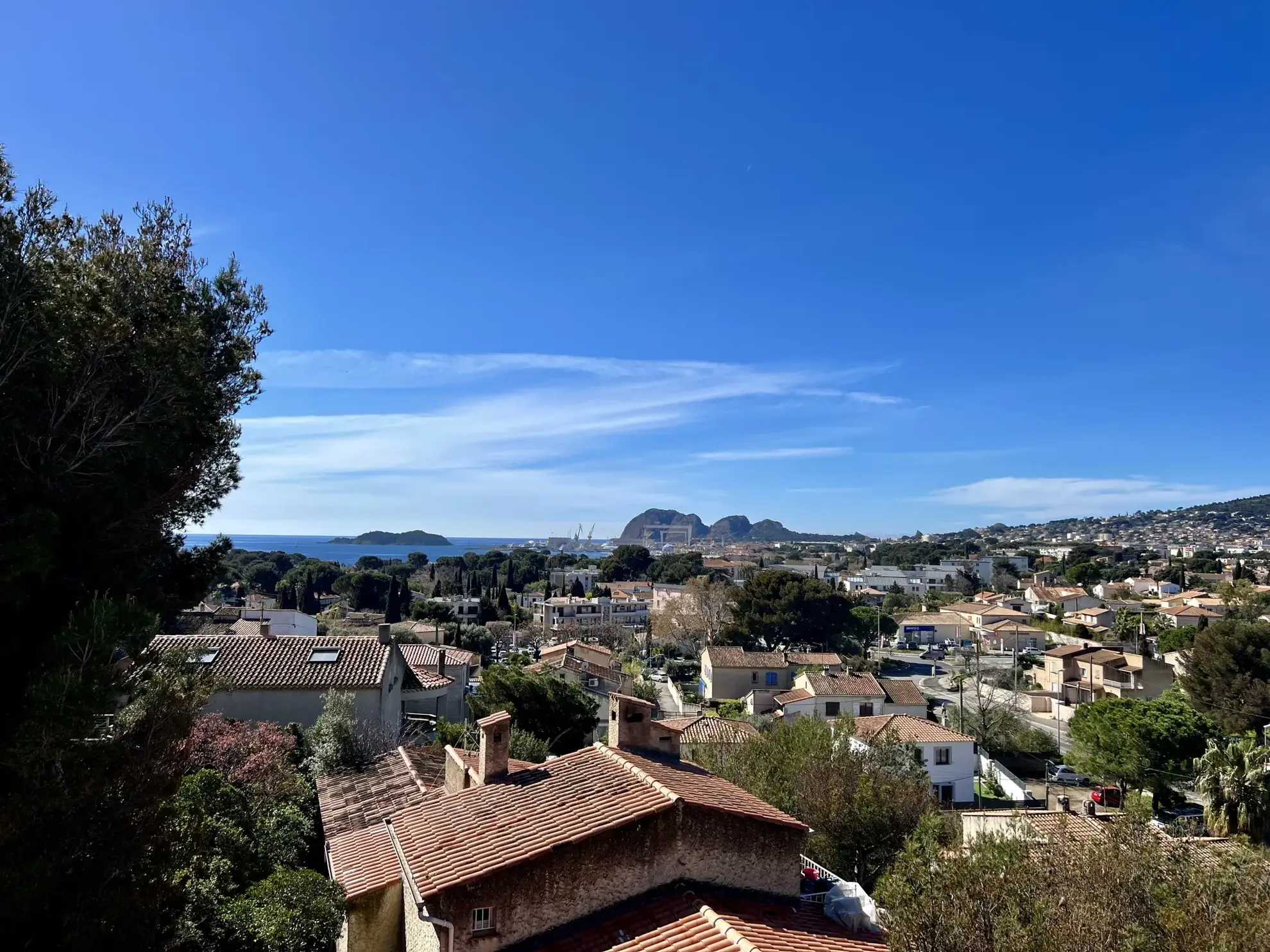 Charmant loft de 37 m² avec vue imprenable sur la baie de La Ciotat 