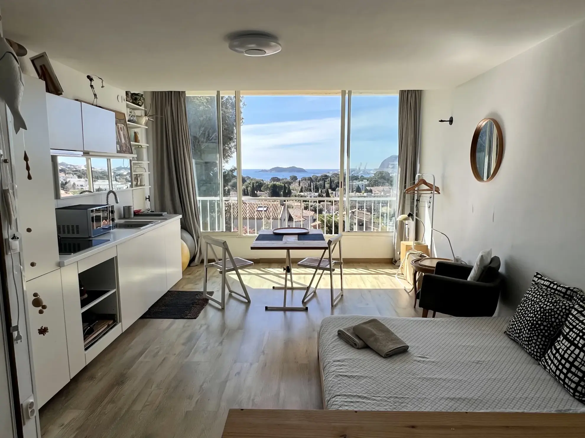 Charmant loft de 37 m² avec vue imprenable sur la baie de La Ciotat