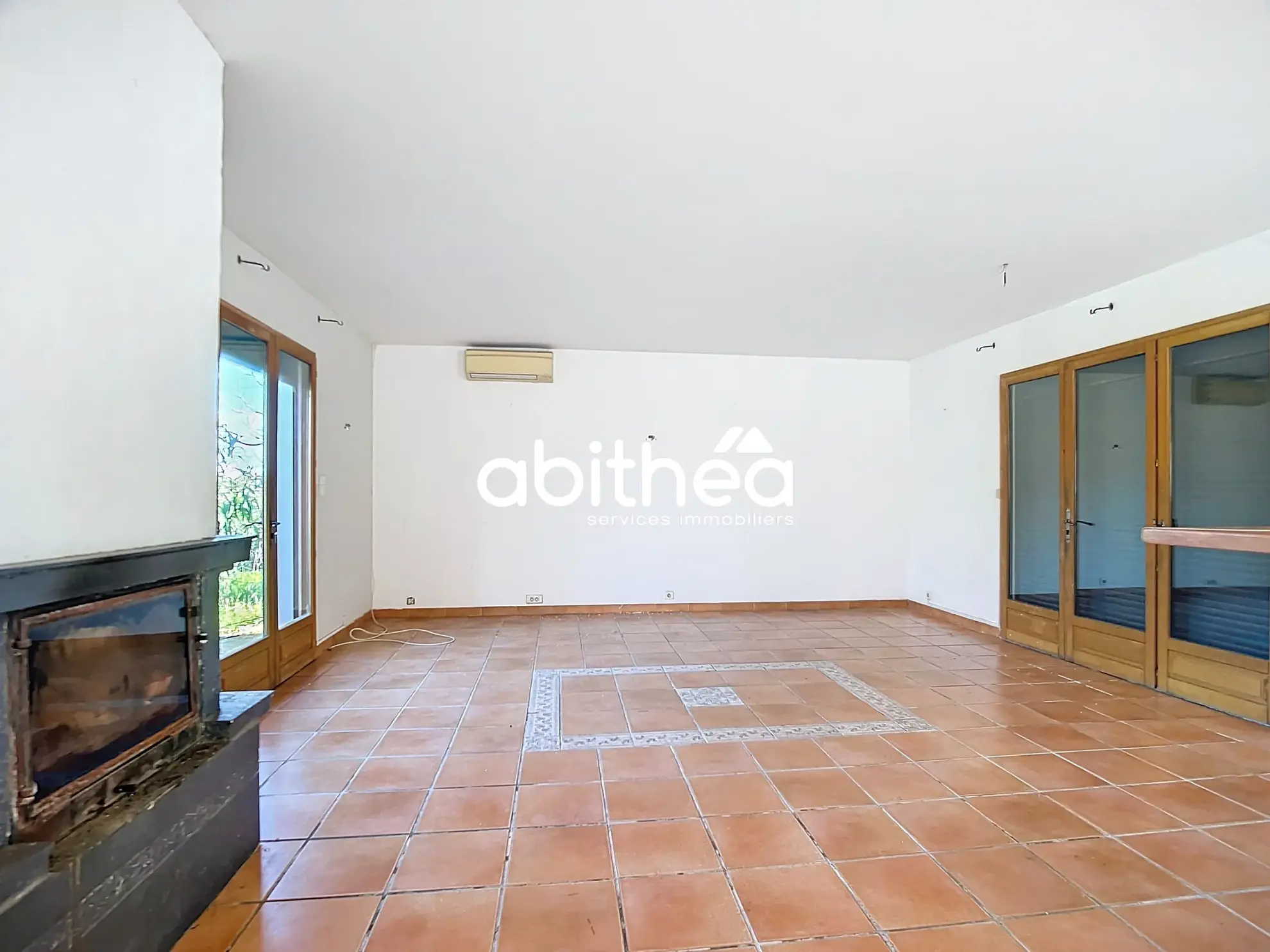 Ensemble de deux maisons à Béziers avec grand terrain - Investissement et potentiel 