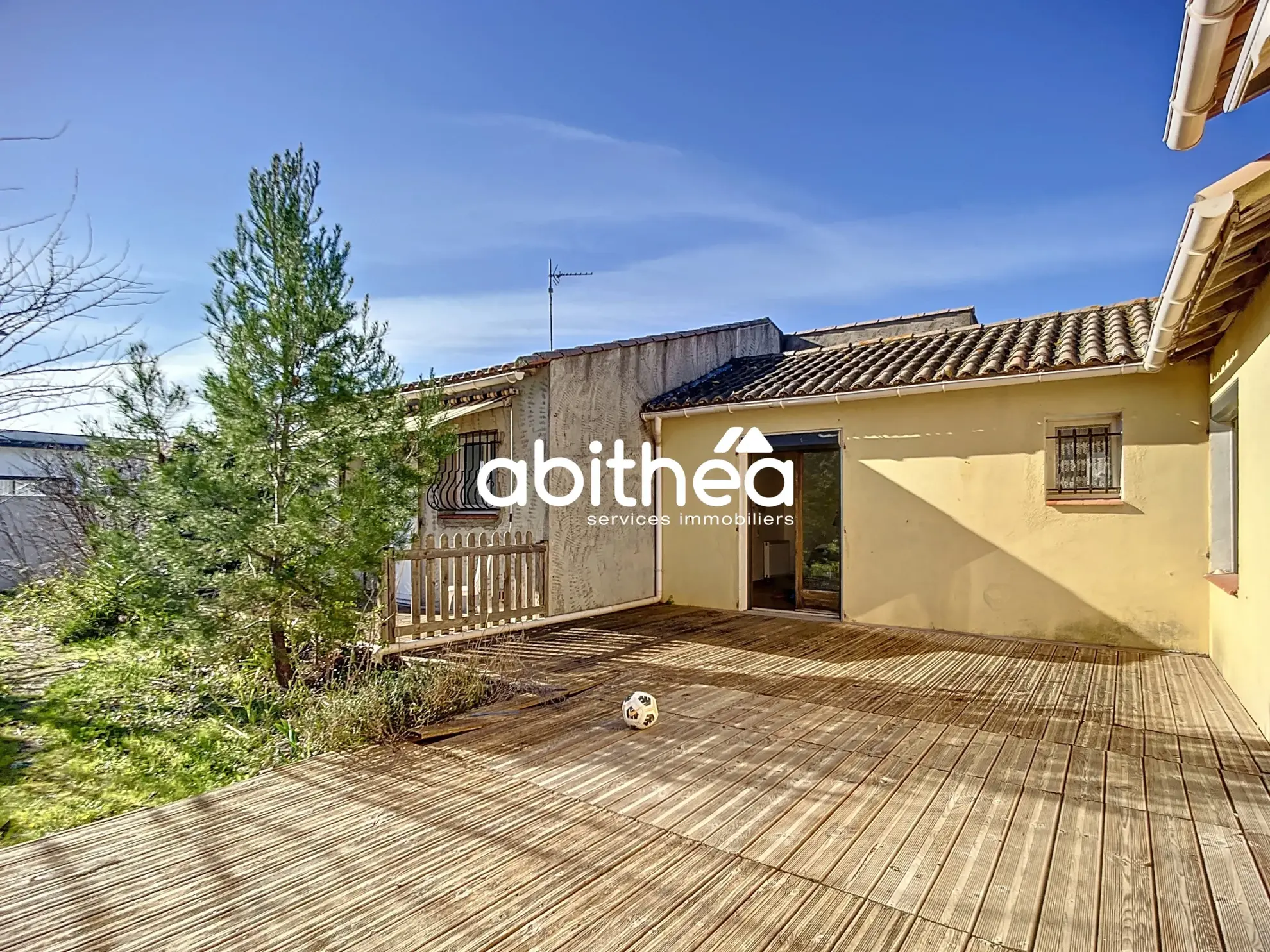 Ensemble de deux maisons à Béziers avec grand terrain - Investissement et potentiel 