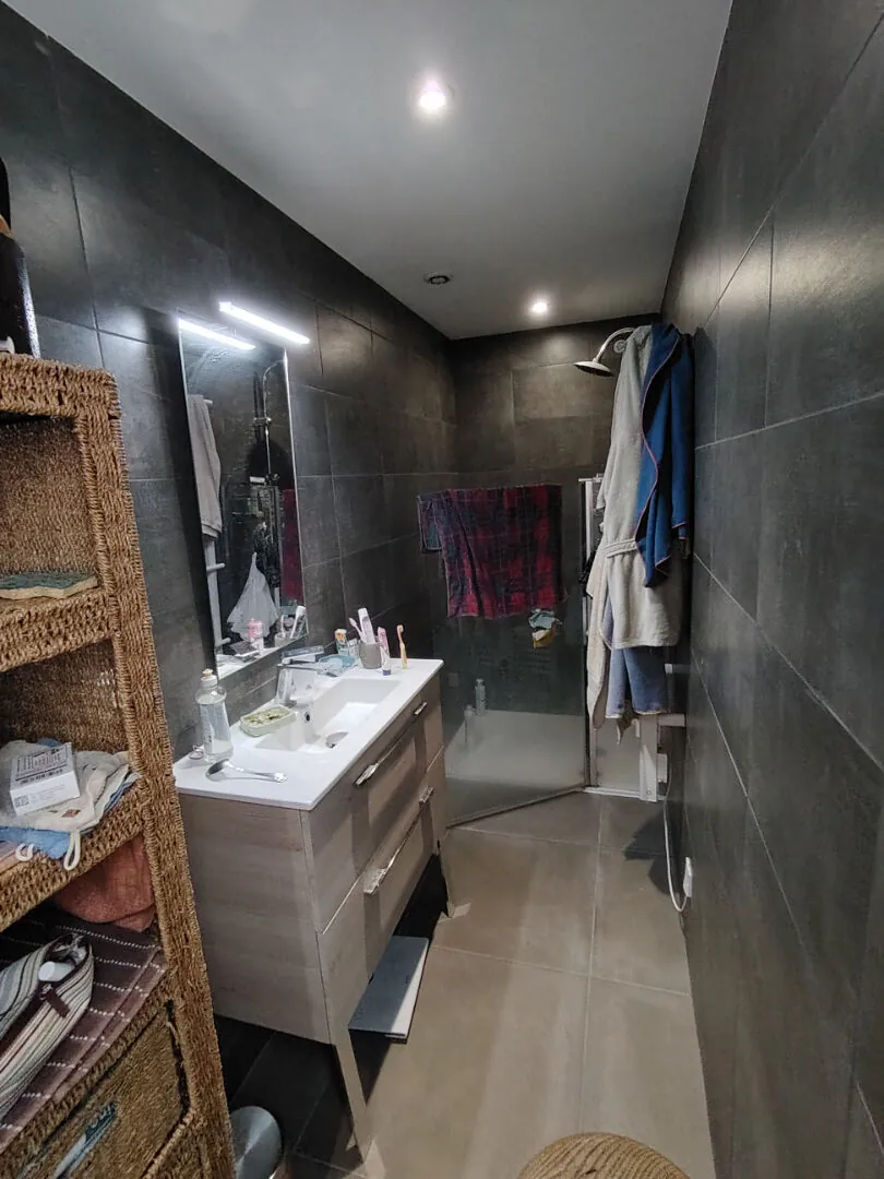 Maison de 86 m² avec terrain à Pont-Evêque, louée jusqu'en 2026 