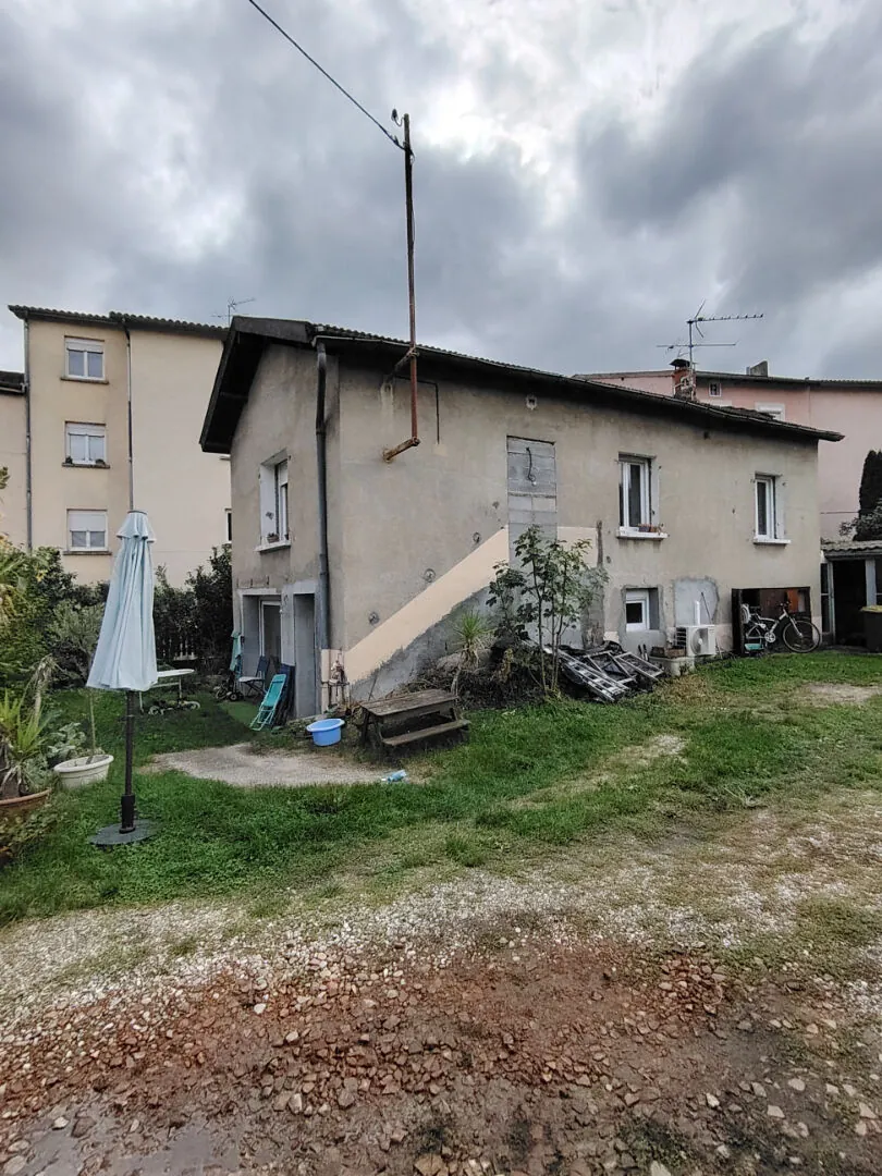 Maison de 86 m² avec terrain à Pont-Evêque, louée jusqu'en 2026 