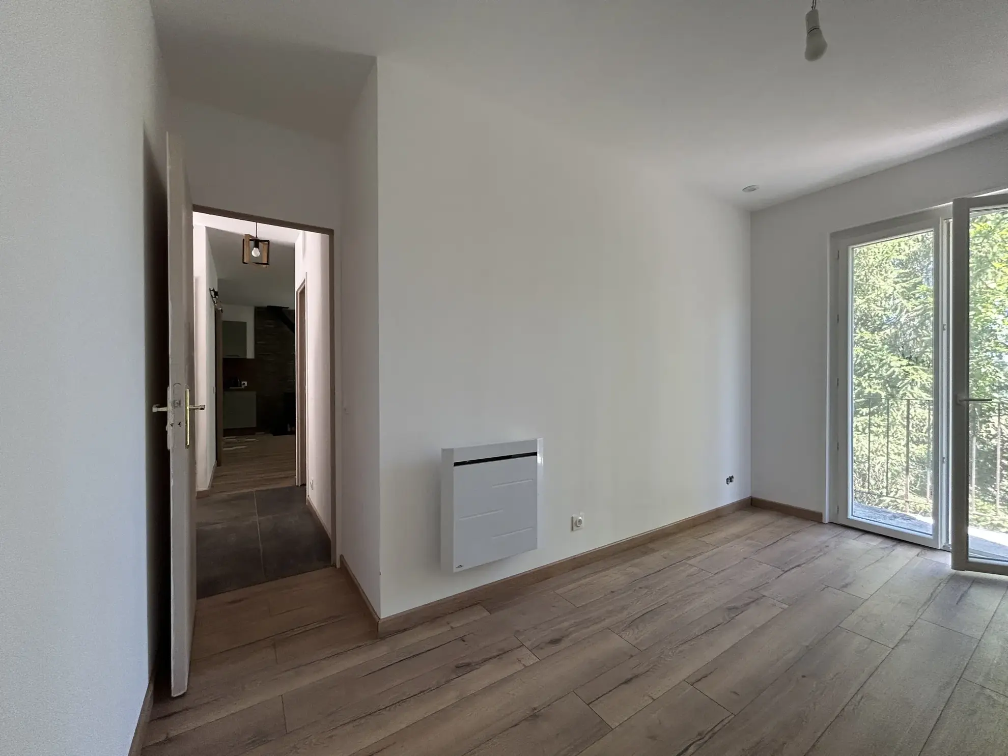 Maison à vendre à Gan - 68 m² avec terrain boisé et dépendance 