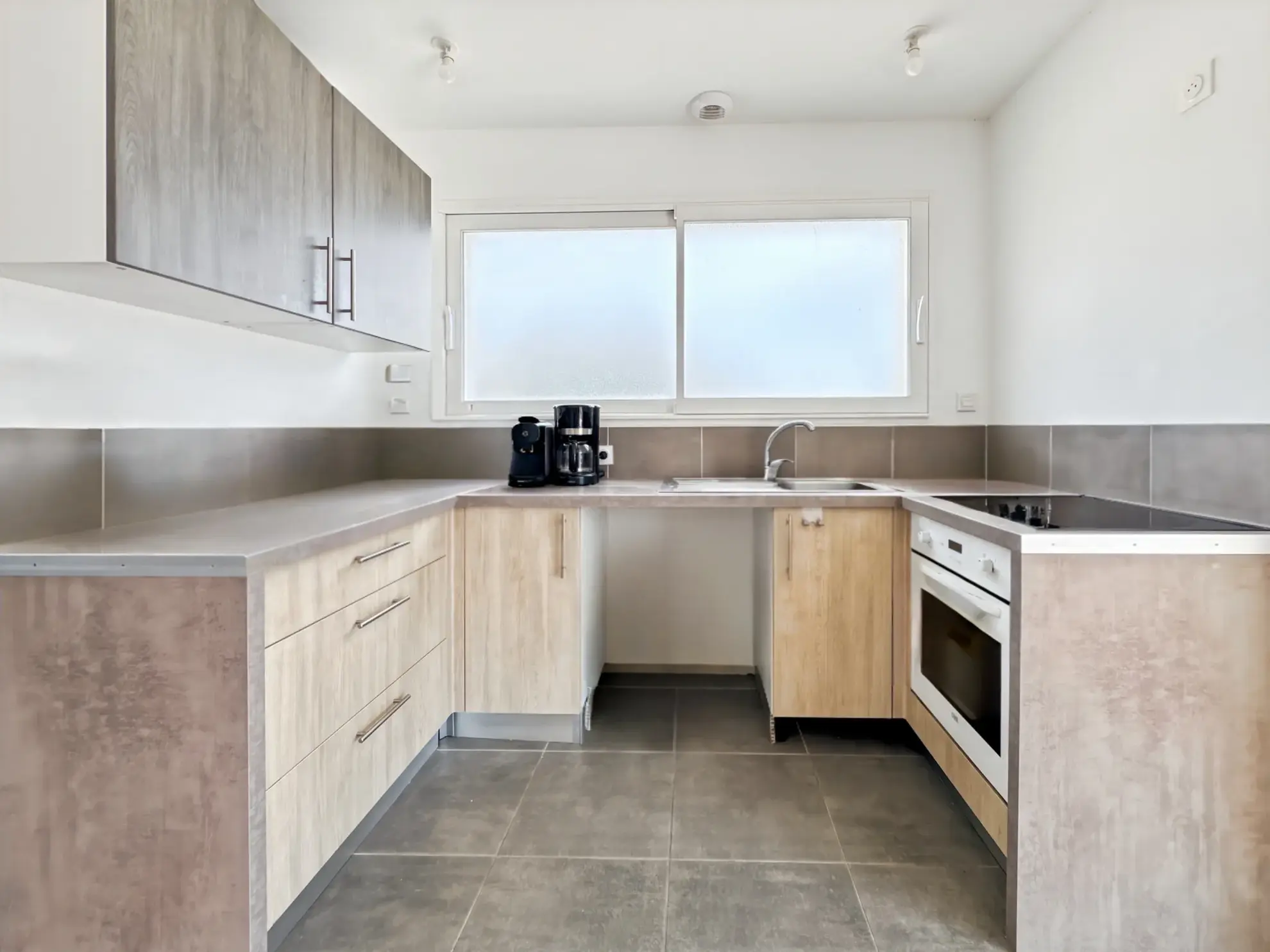 Maison lumineuse avec jardin et vue dégagée à Saint-Jean-de-Thurigneux 