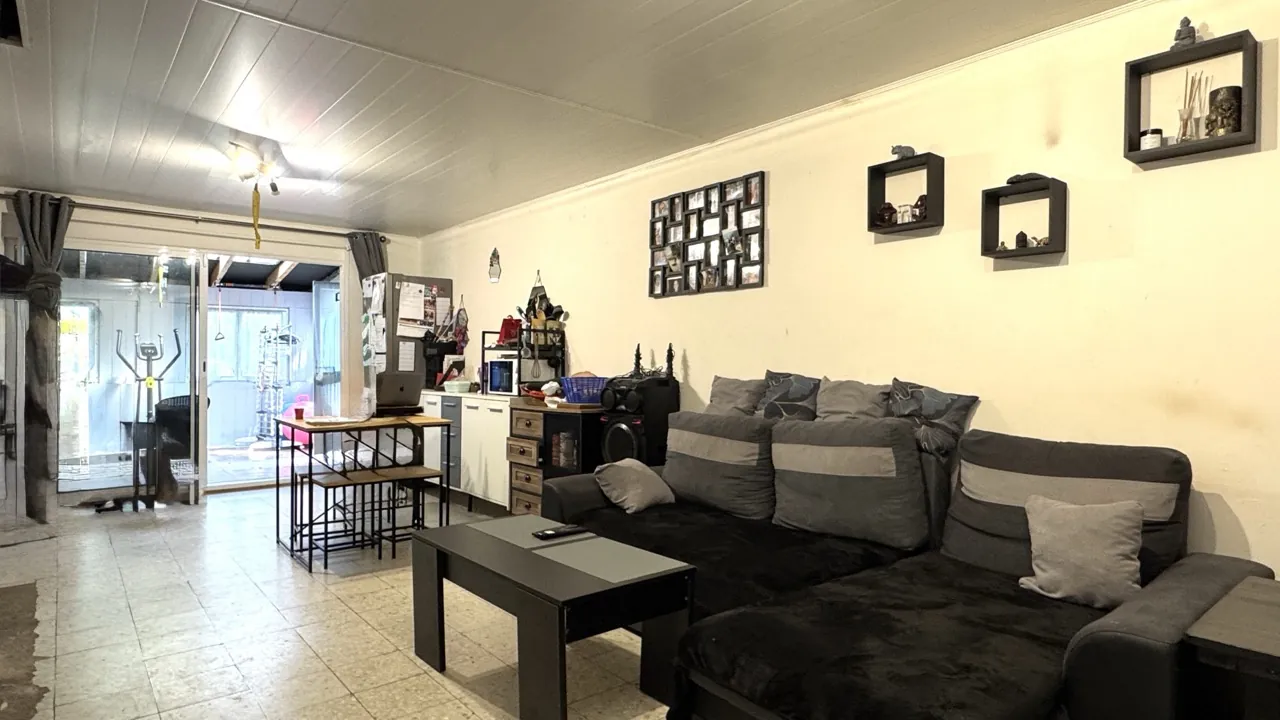 Maison individuelle avec terrain de 1890 m² en bord de Marne à Armentières-en-Brie 