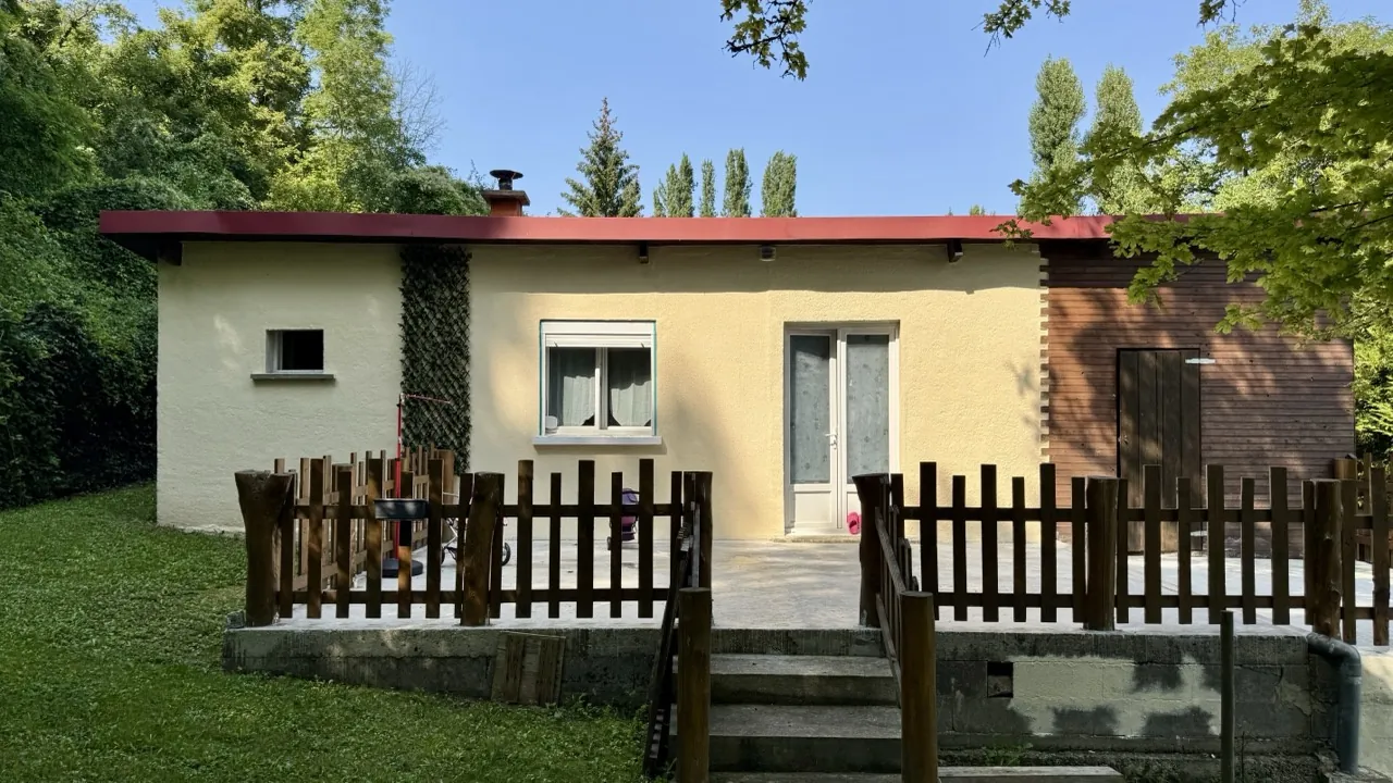 Maison individuelle avec terrain de 1890 m² en bord de Marne à Armentières-en-Brie 