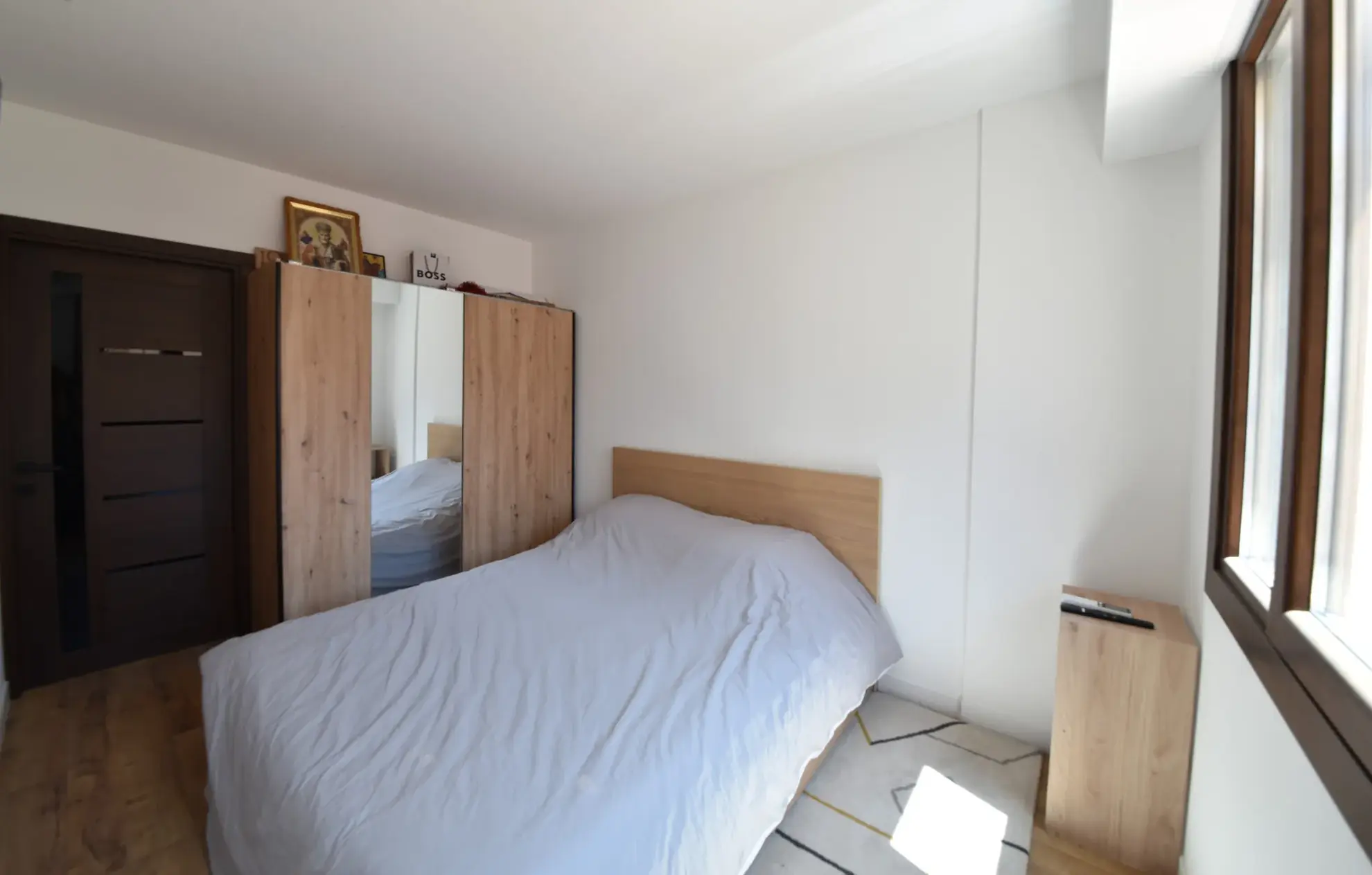 Appartement 2 pièces rénové avec balcons à Nice - Calme et proche commodités 