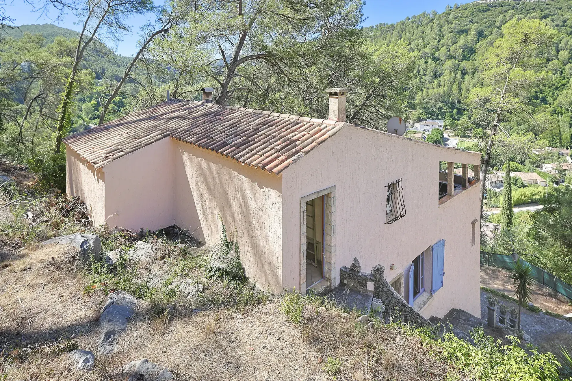 Villa 125m² à Solliès-Toucas avec grand terrain et vue panoramique