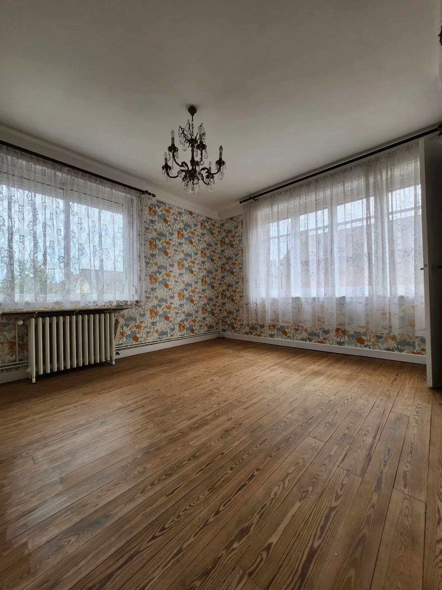 Maison de fermette à Burbure avec dépendances et jardin à rénover 