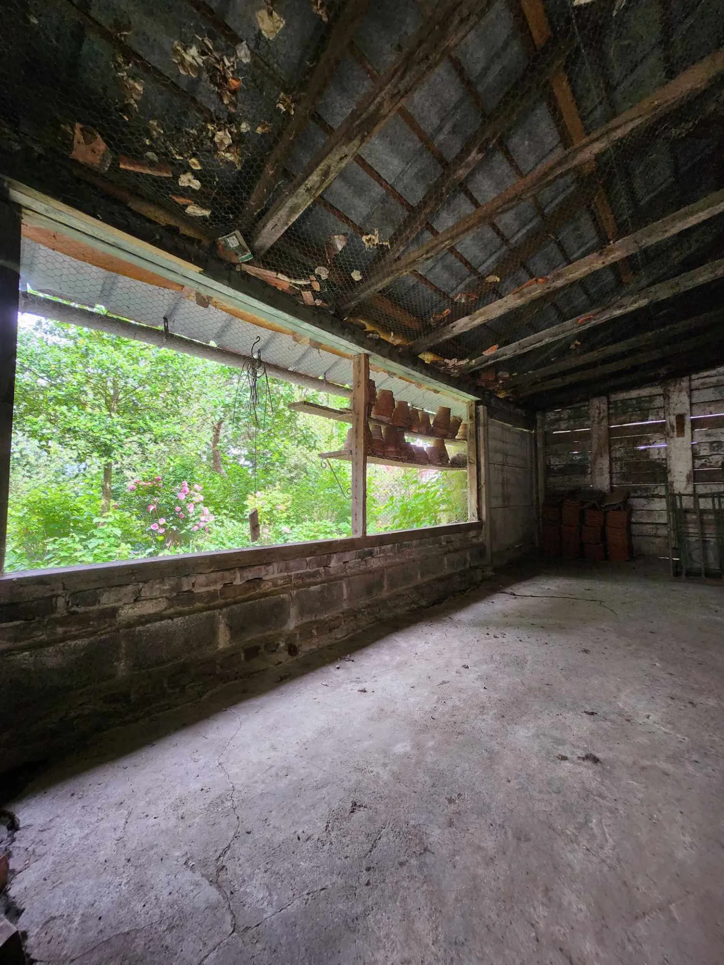 Maison de fermette à Burbure avec dépendances et jardin à rénover 