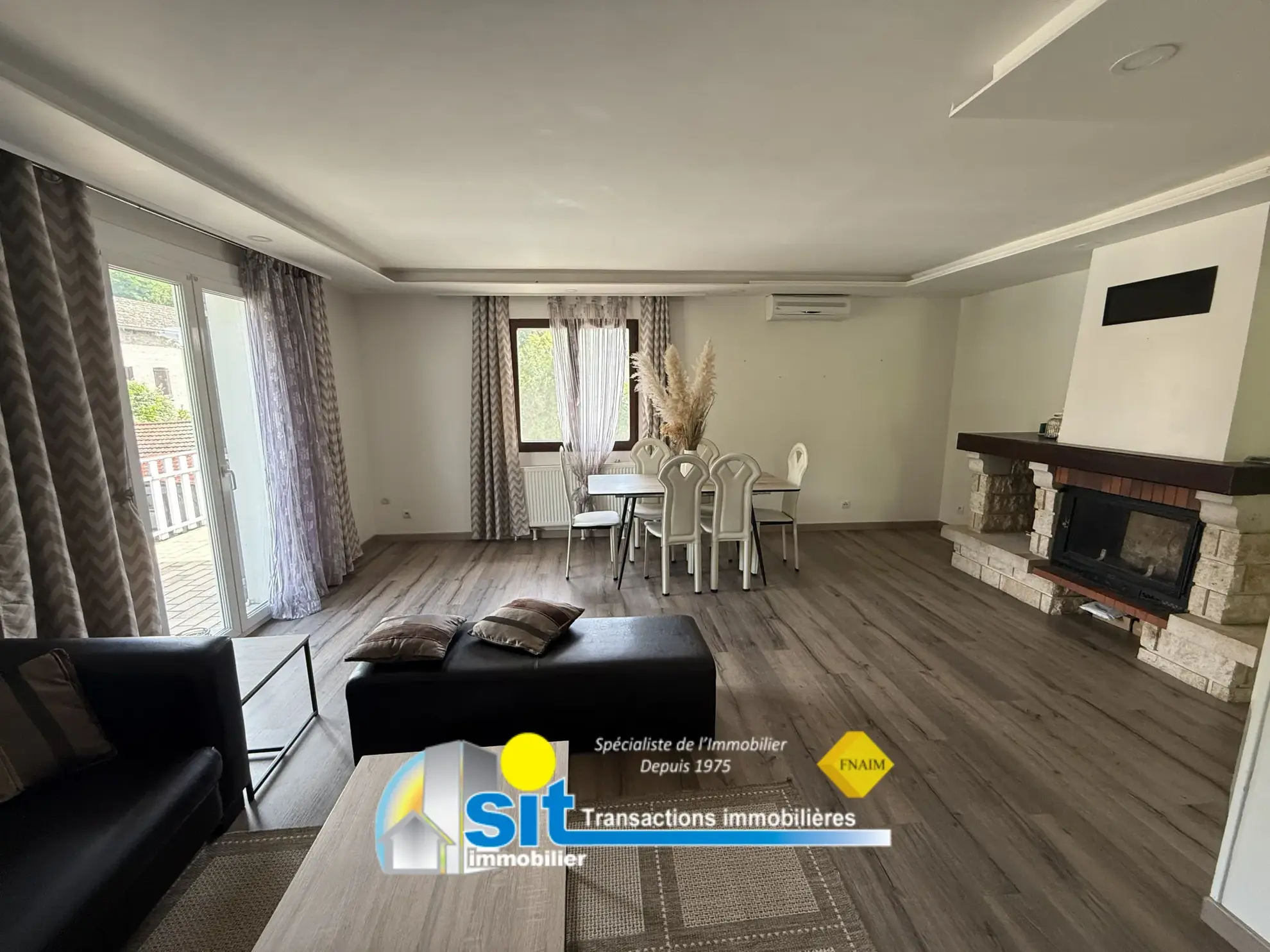 Charmante villa avec piscine et grands volumes à Saint-Maurice-l’Exil 