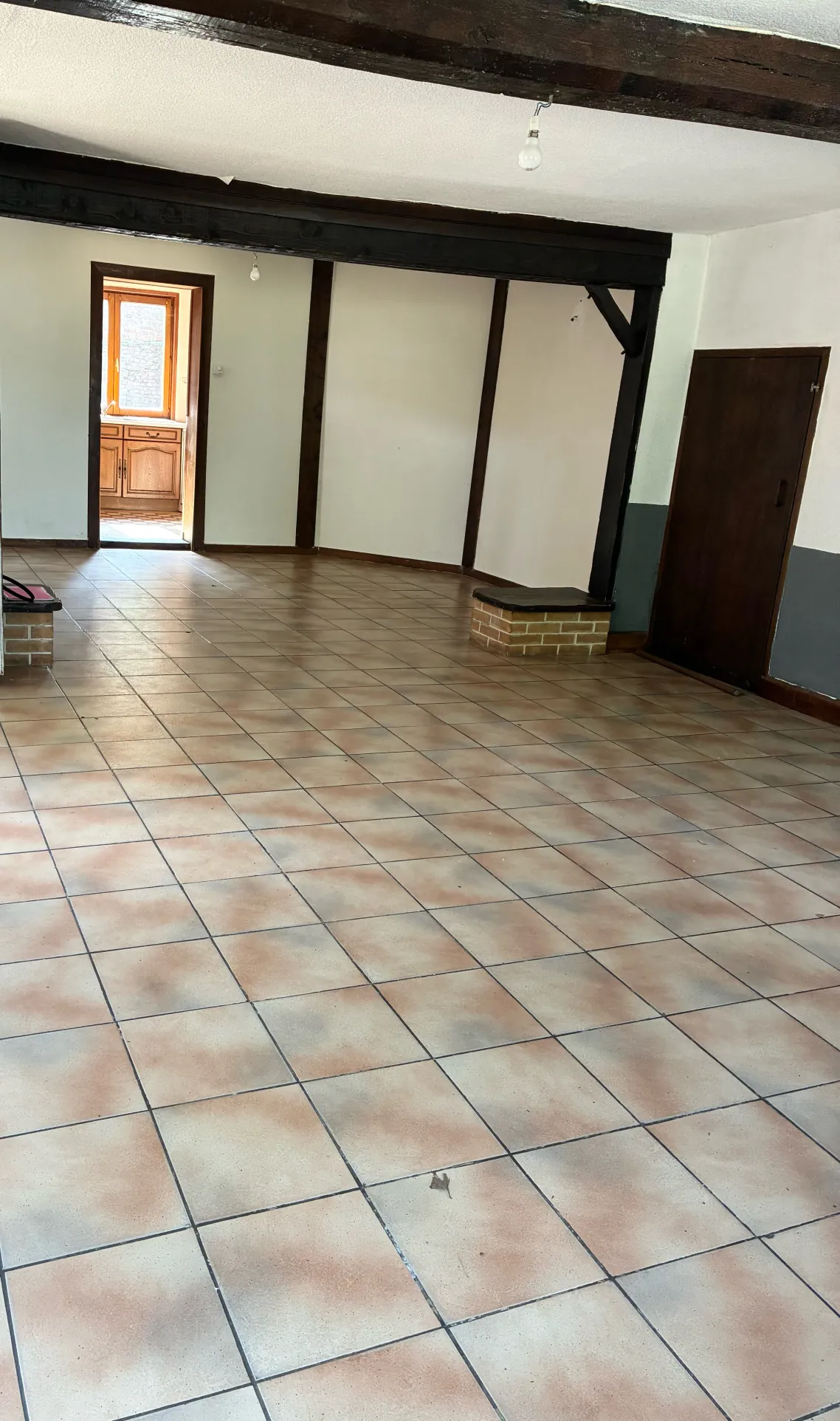 Maison à vendre à Ferfay - 95 m², 2 chambres, cour fermée, prix intéressant 