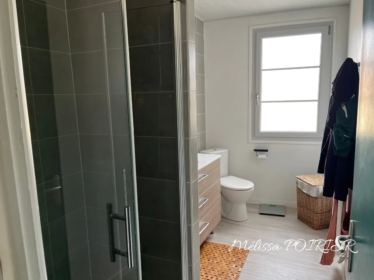 Maison de Bourg Rénovée à Tiffauge - 70m2 avec Garage et Jardin 