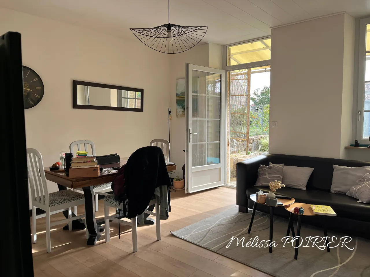 Maison de Bourg Rénovée à Tiffauge - 70m2 avec Garage et Jardin 