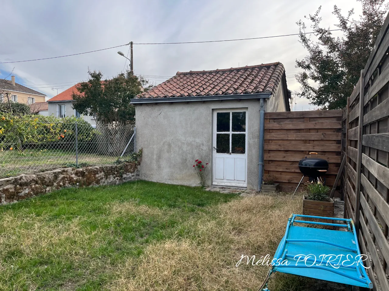 Maison de Bourg Rénovée à Tiffauge - 70m2 avec Garage et Jardin 