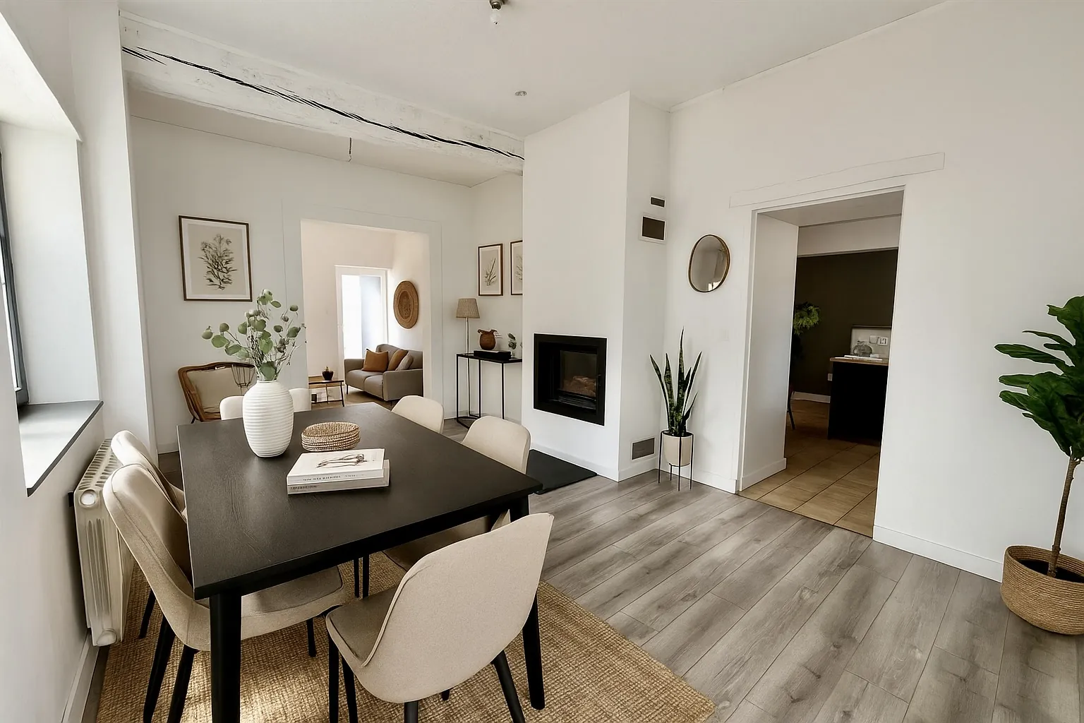 Maison 110 m² avec 3 chambres, garage double et terrain arboré à Villeneuve-sur-Bellot 