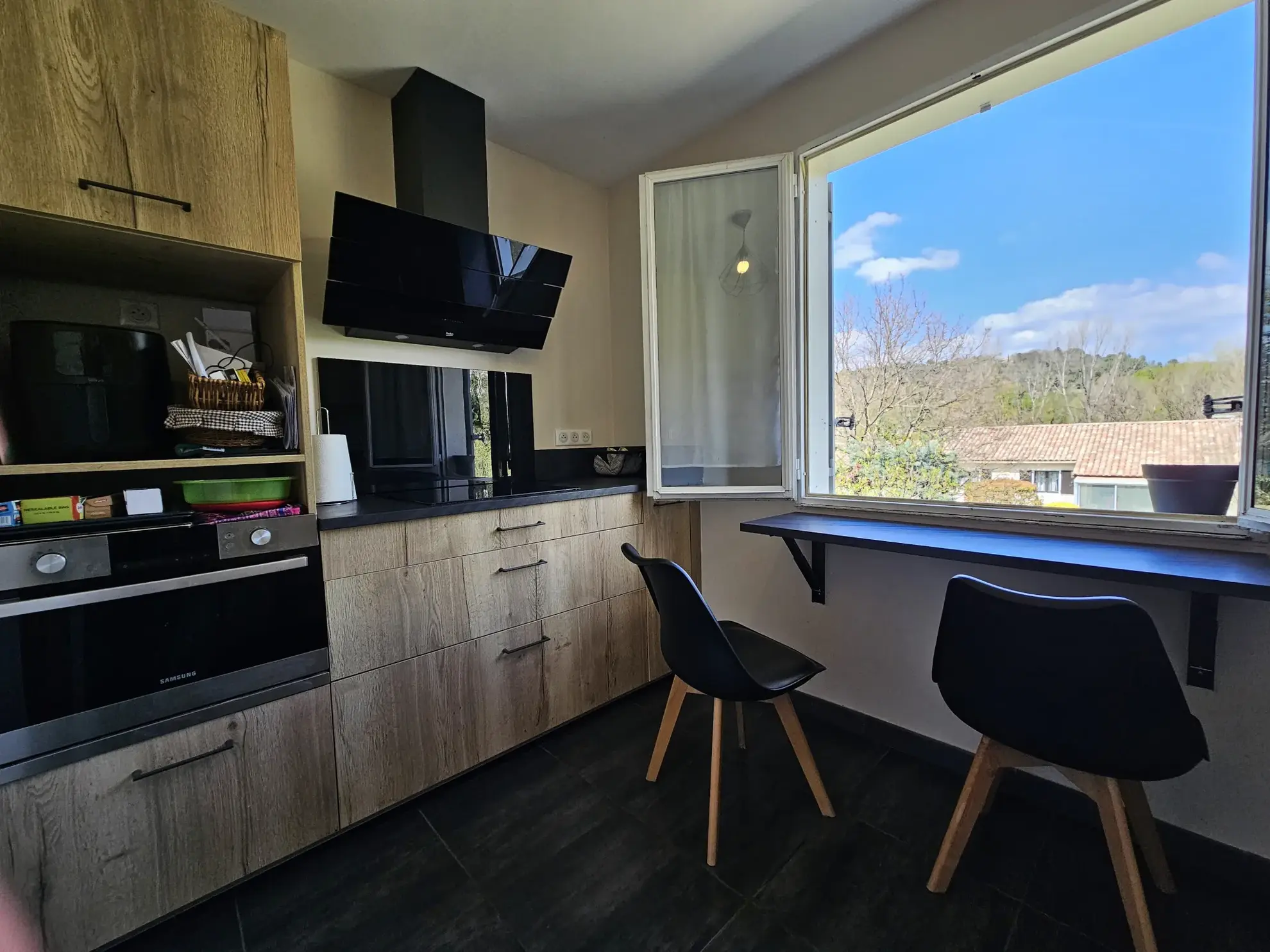 Maison rénovée avec jardin et annexe à Saignon - Luberon 