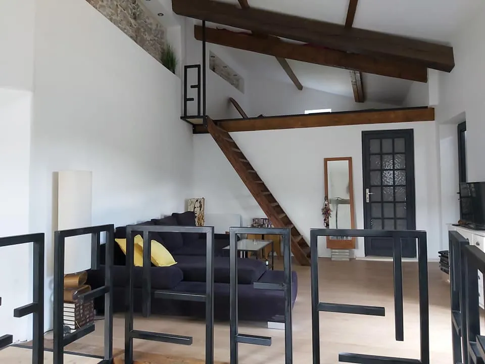 Maison de village avec 2 chambres et terrasse à Molieres-sur-Cèze 