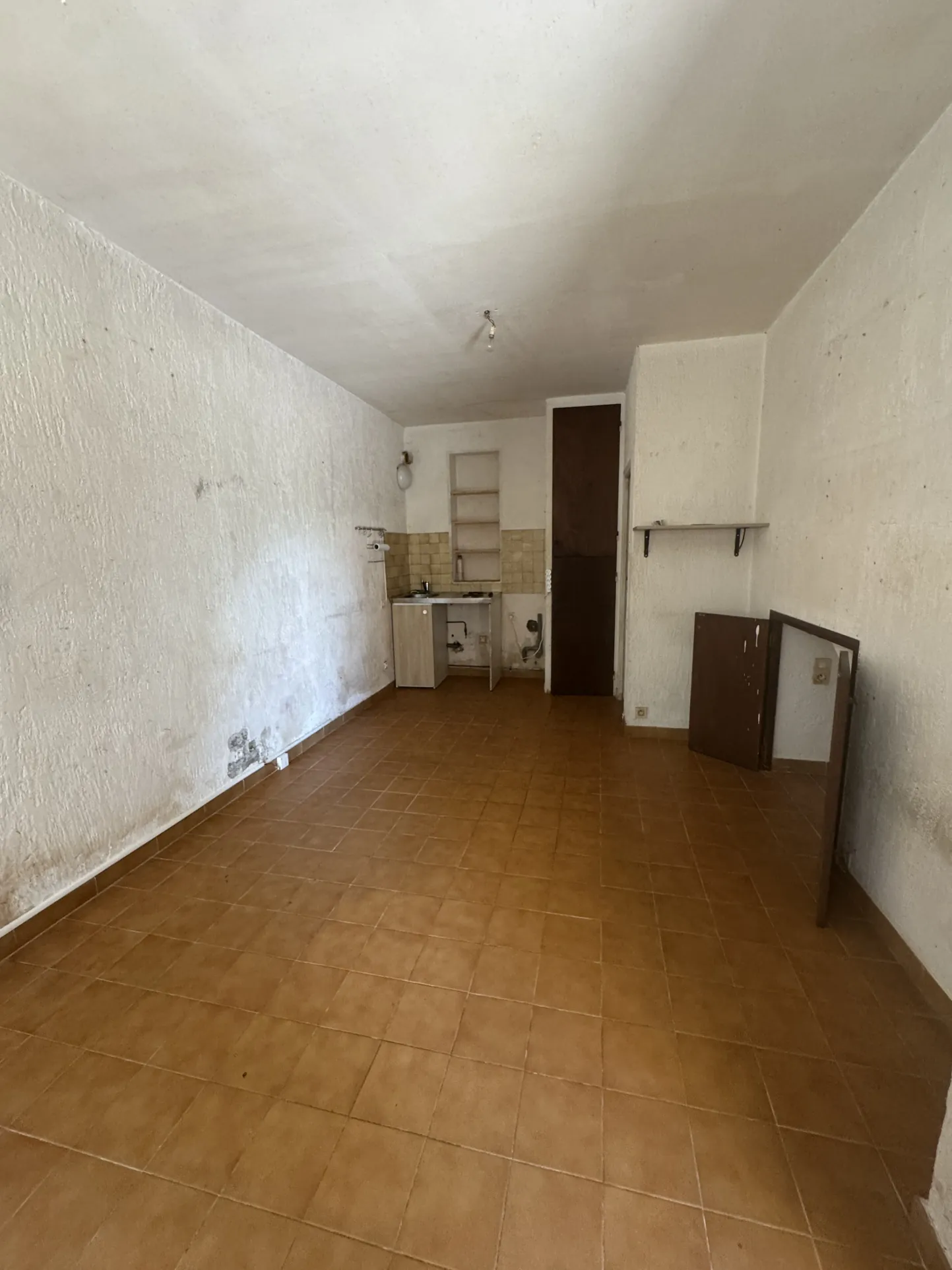 Investissement immobilier à Fréjus : deux studios avec potentiel locatif immédiat 