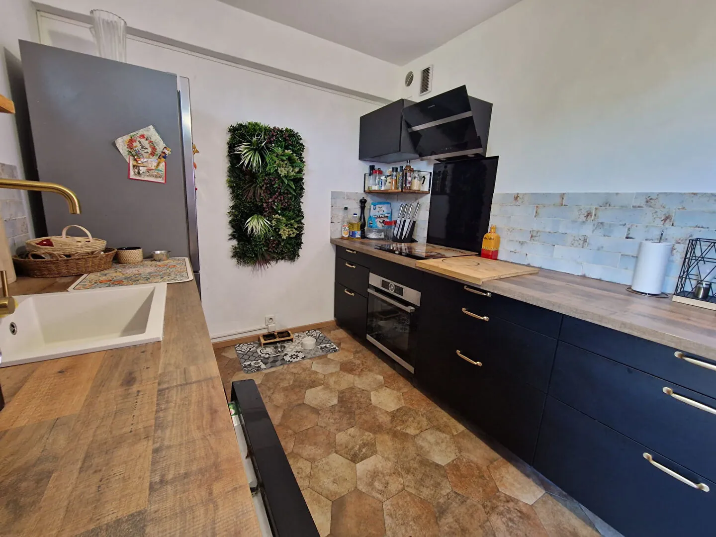 Bel appartement 3 pièces avec balcon, cave à Gardanne 