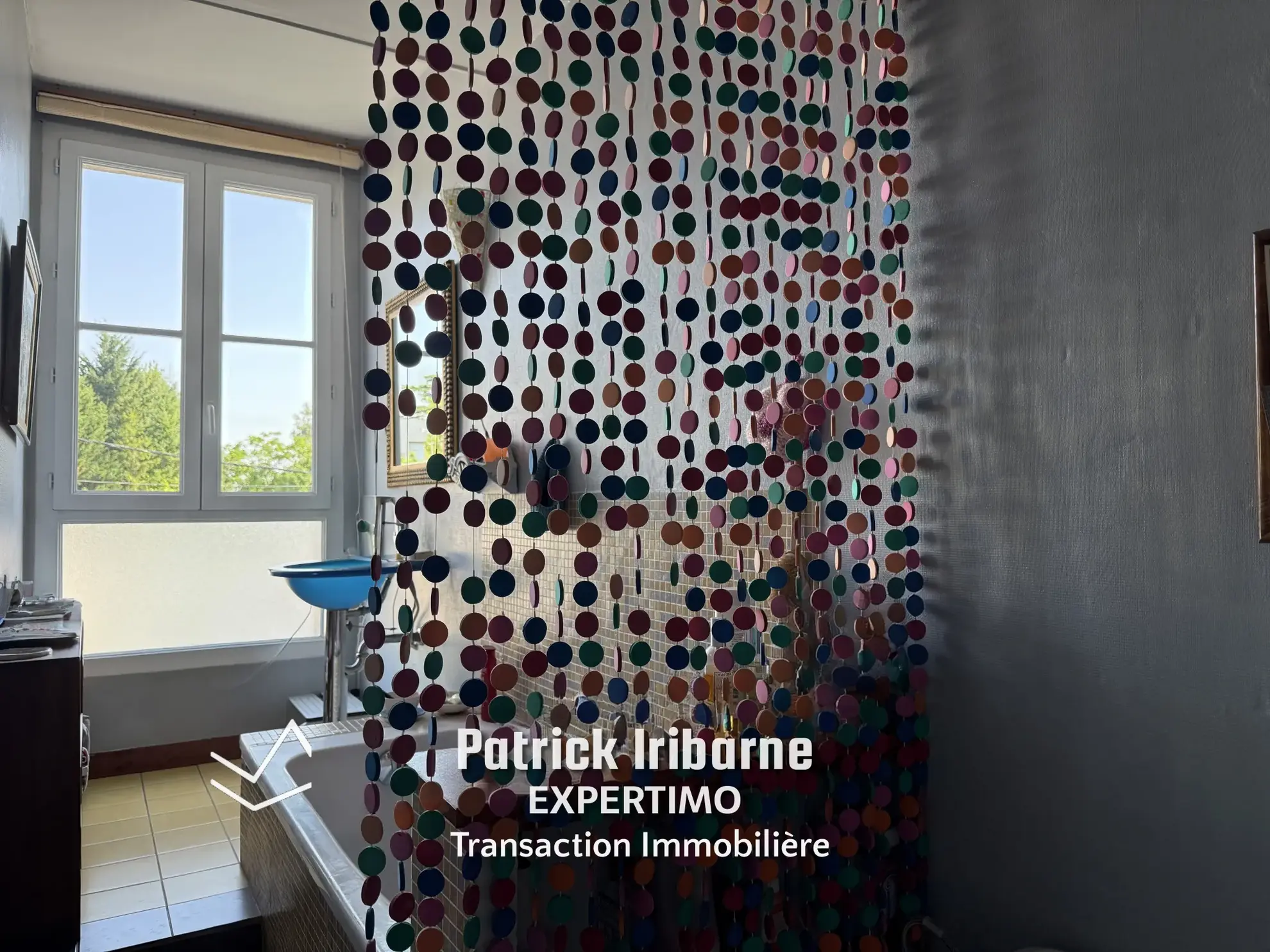 Maison de ville avec 3 chambres à Saintes – Confort et proximité 