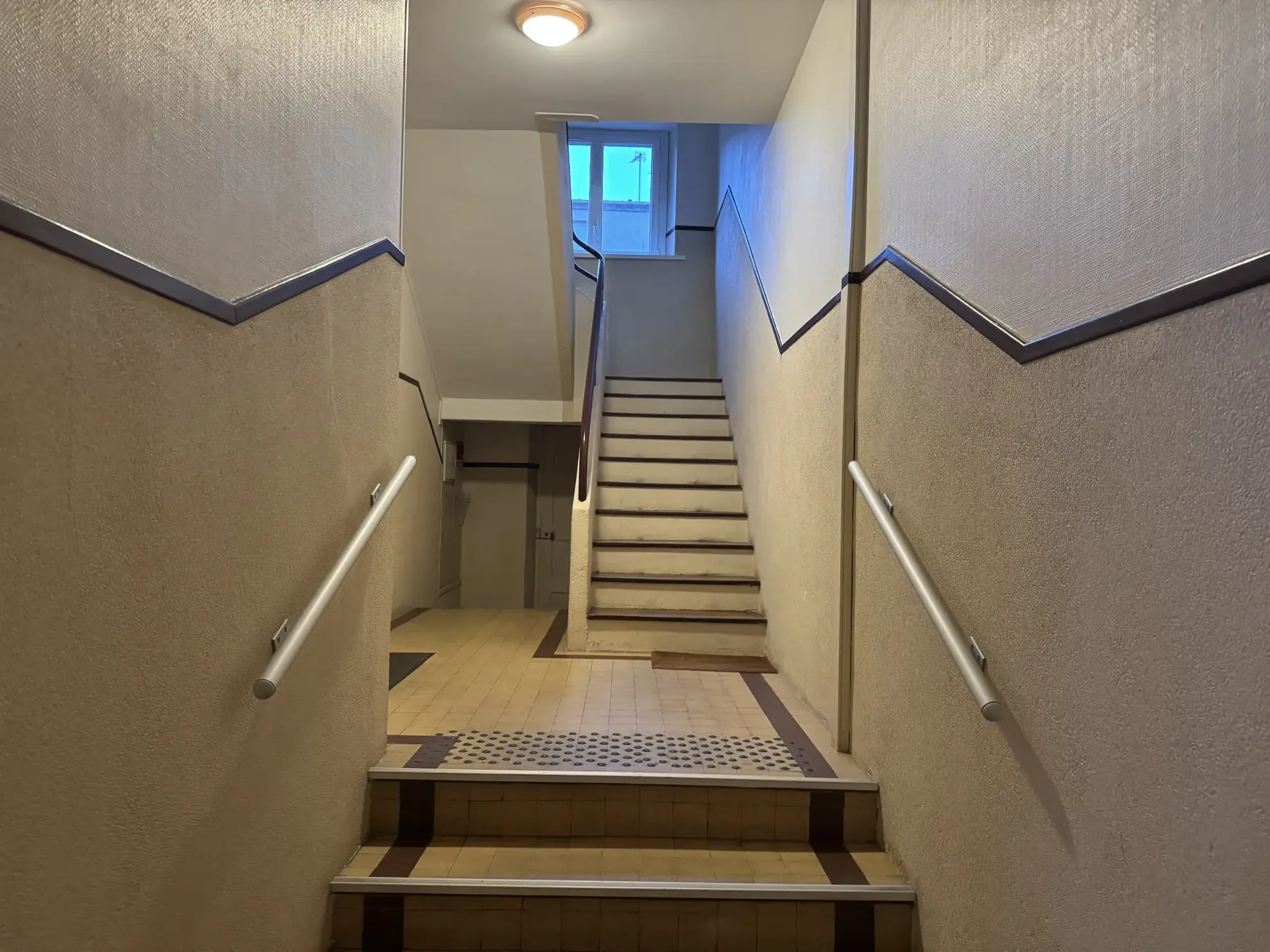 Appartement lumineux de 4 pièces de 107 m² à Siam, Brest - Dernier étage 