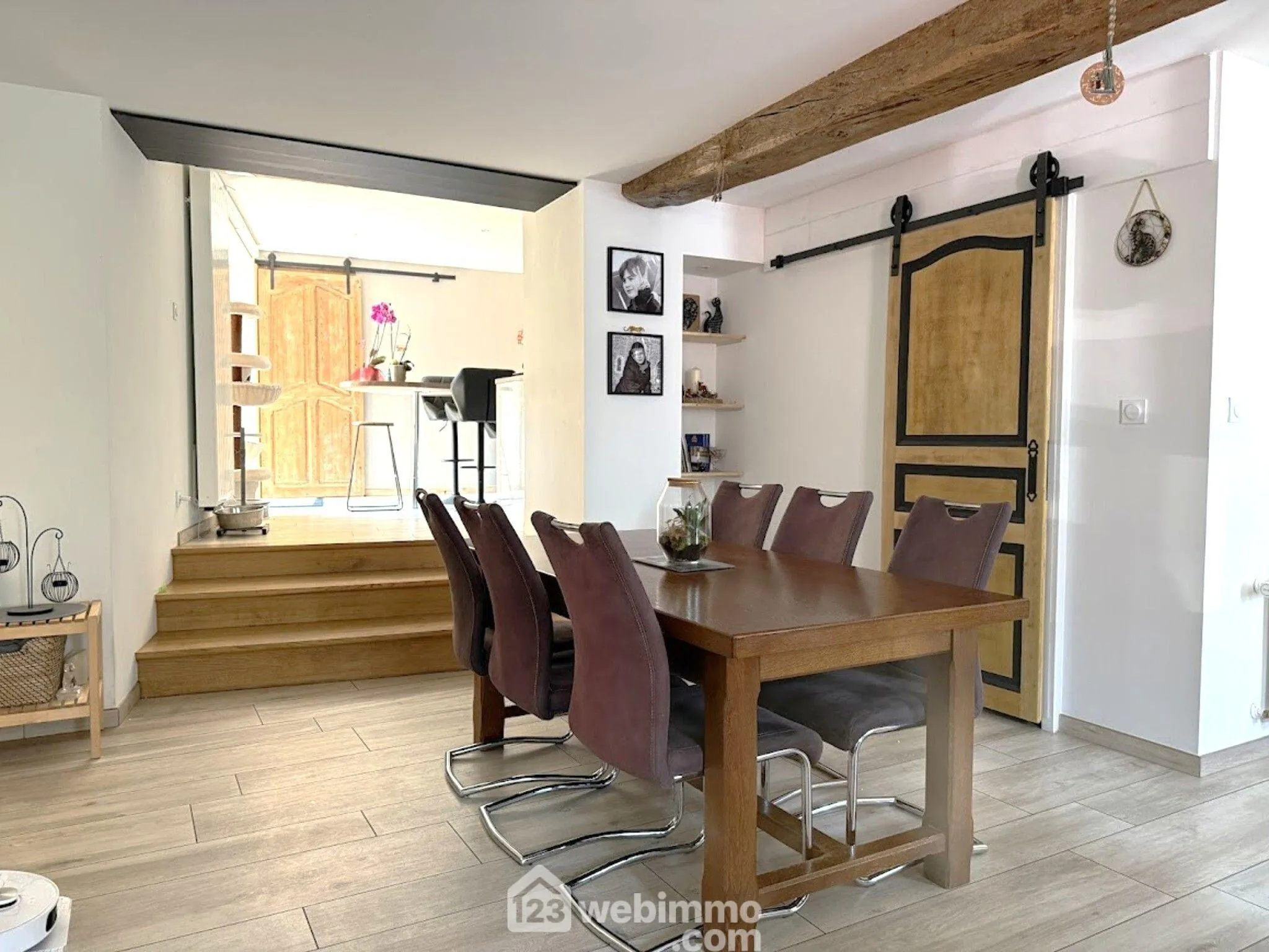 Maison spacieuse de 180 m² avec potentiel touristique à Saint Amand sur Sèvre 