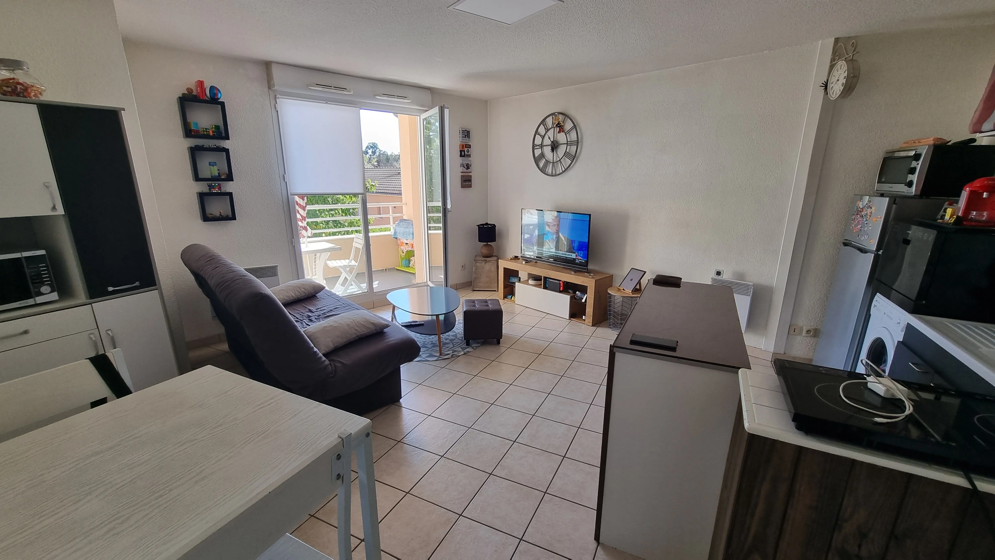 Appartement T3 à Villerest avec parking et balcon - Investissement locatif 
