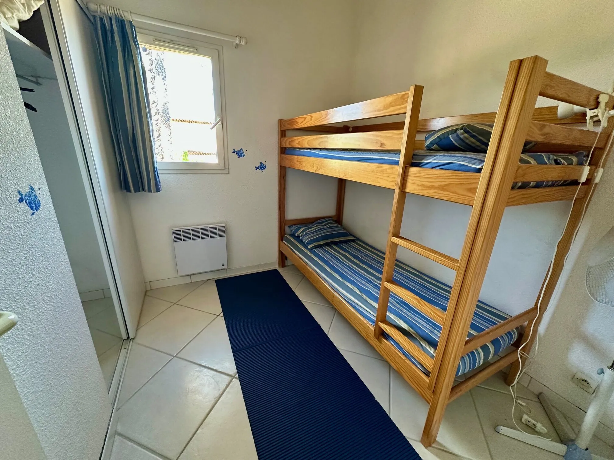 Belle villa mitoyenne avec piscine à La Seyne-sur-Mer, proche plage 