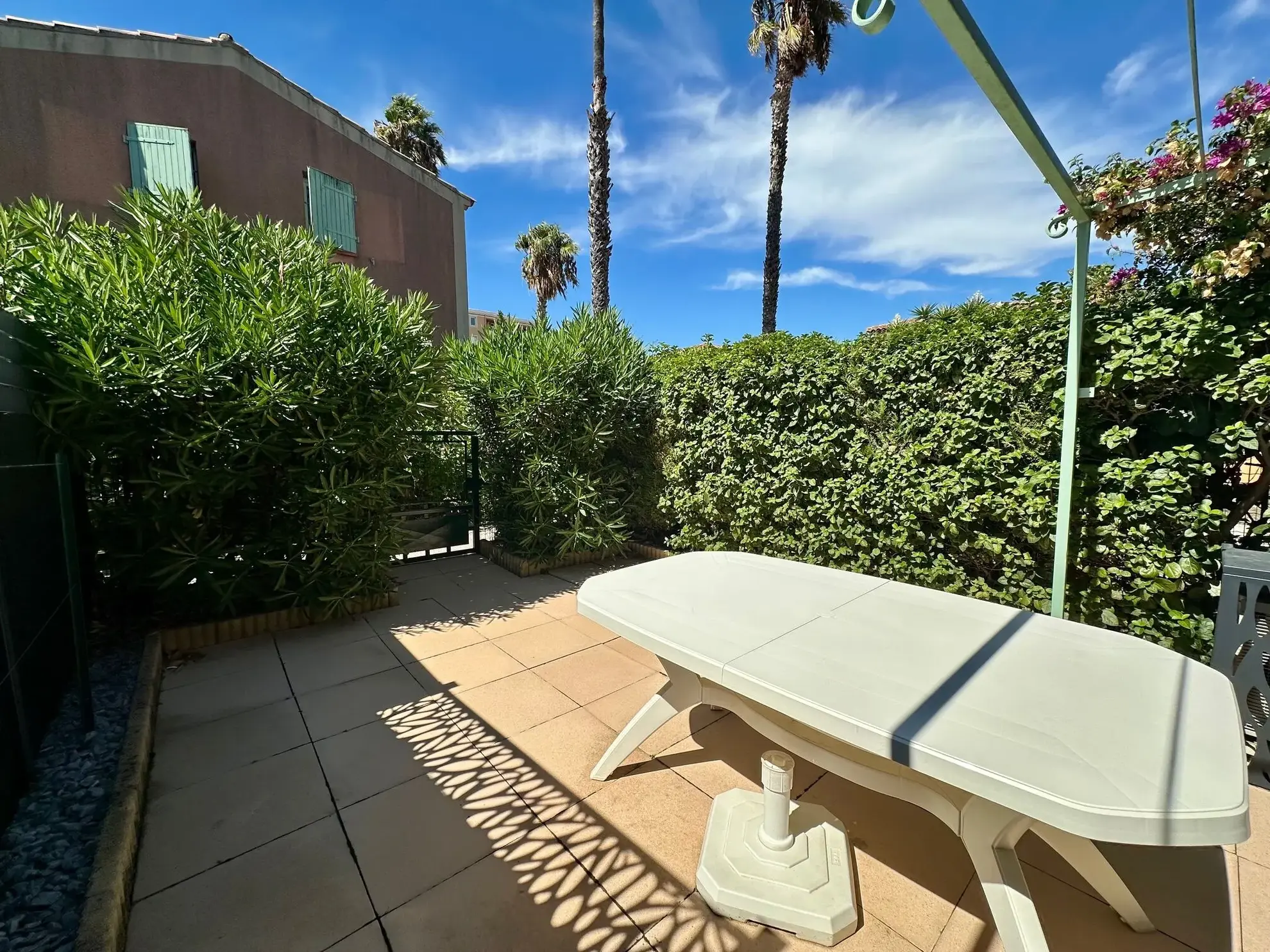 Villa mitoyenne avec piscine à La Seyne-sur-Mer – Investissement ou pied-à-terre