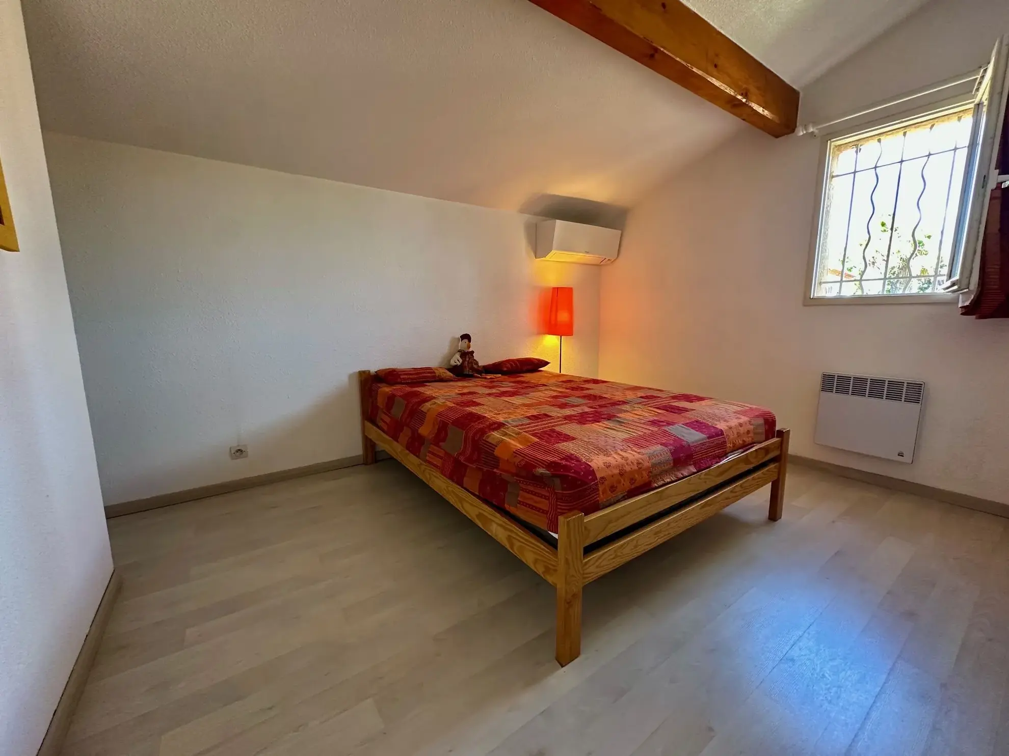 Villa mitoyenne avec piscine à La Seyne-sur-Mer – Investissement ou pied-à-terre 