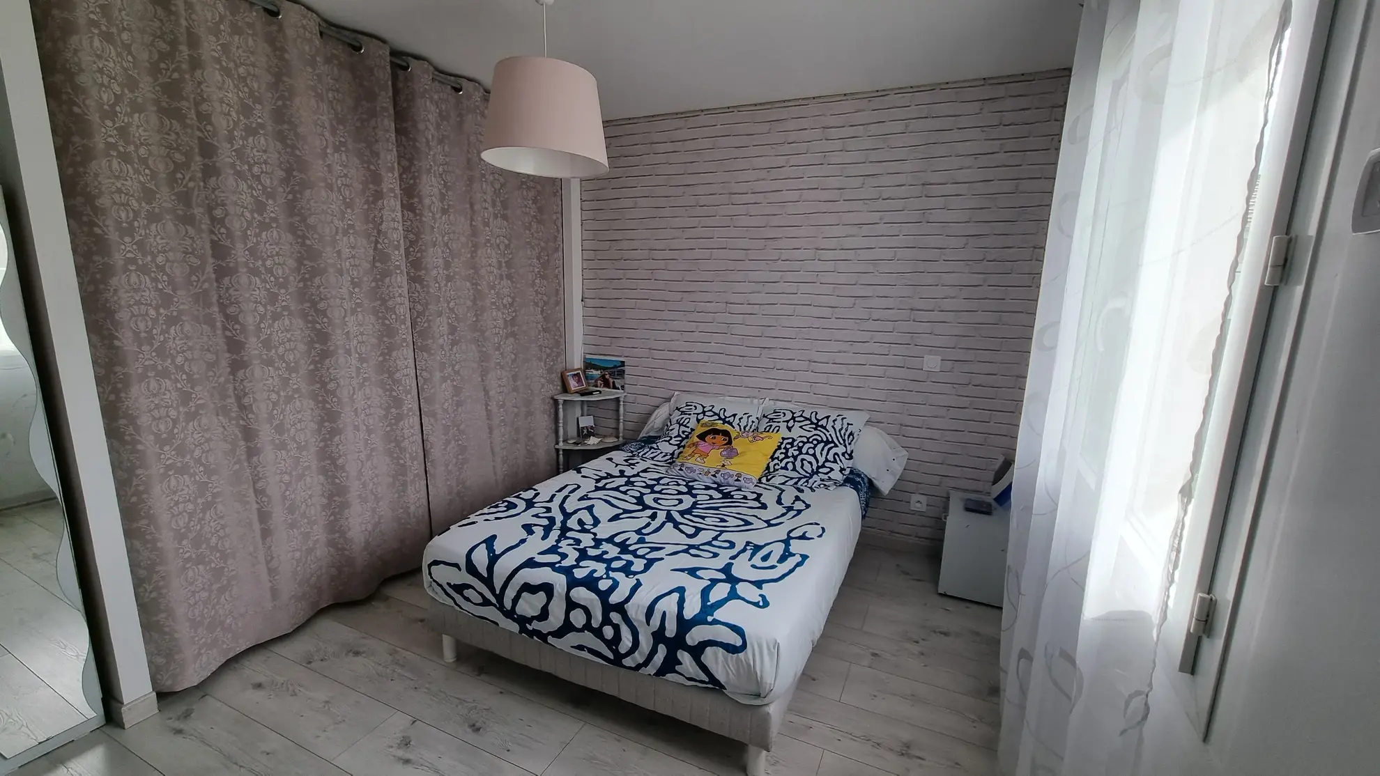 Villa de 77m² avec piscine à Ouches - Maison moderne et économique 