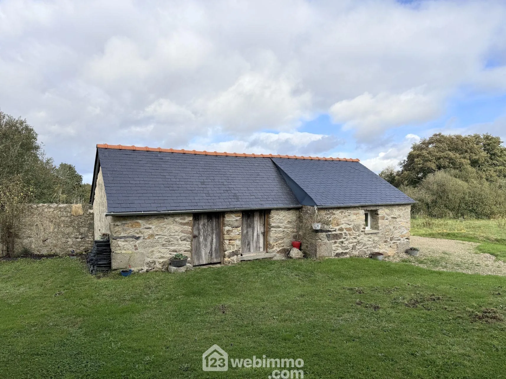 Maison rénovée de 124 m² à Plouégat-Moysan proche plages 